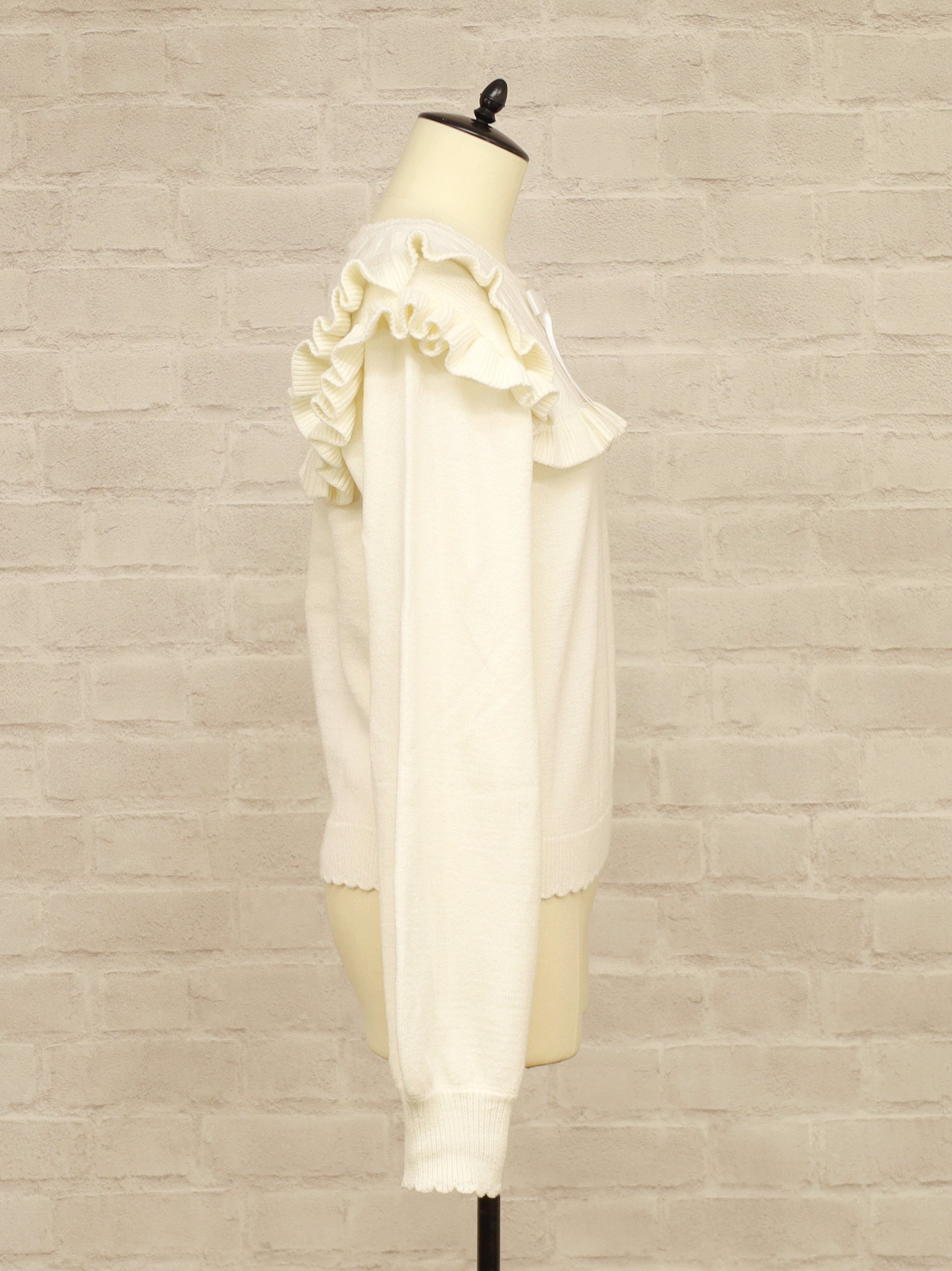 ヨークフリルニットトップス – Amavel（アマベル）公式サイト