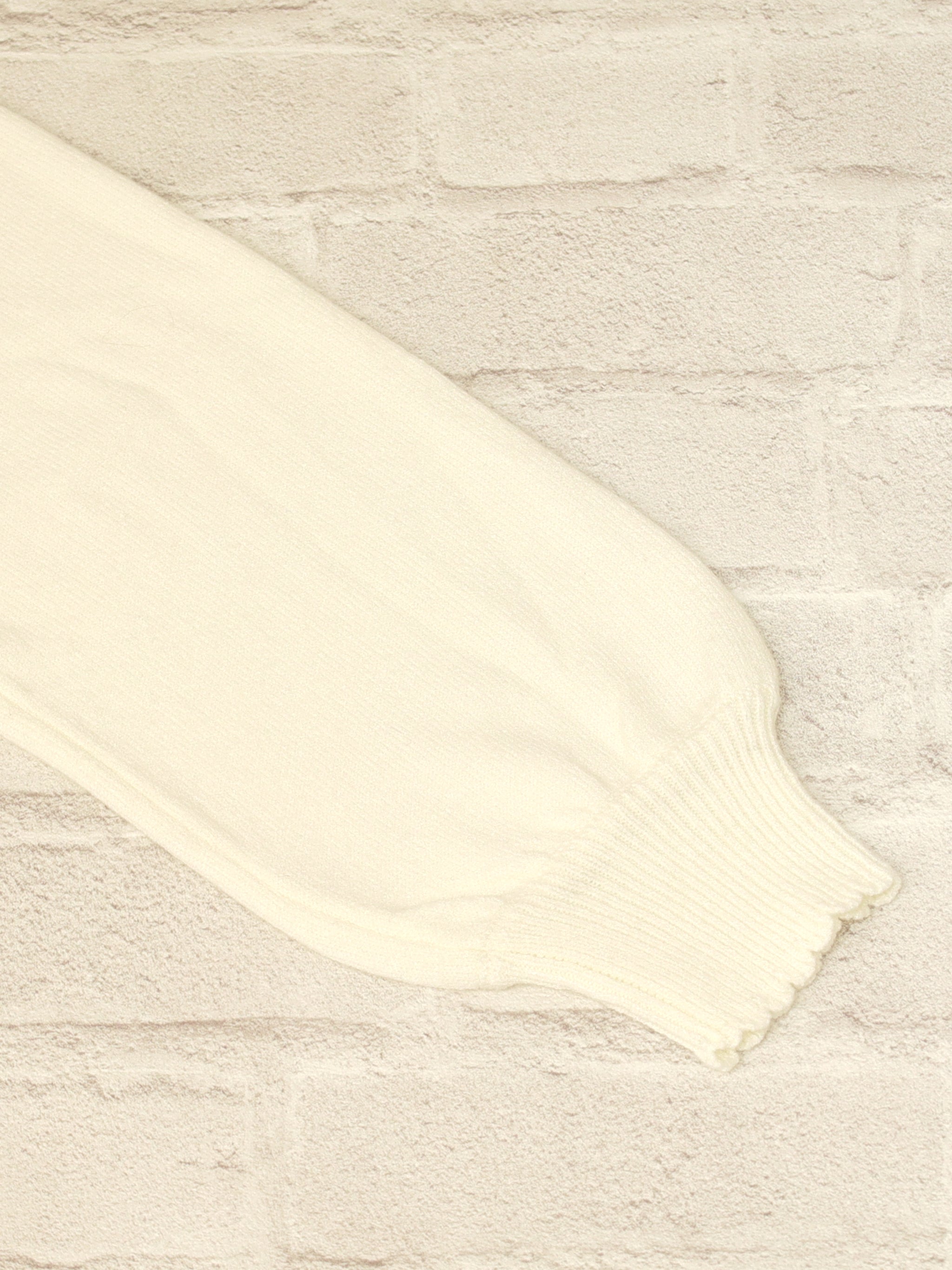 ヨークフリルニットトップス ｜Amavel（アマベル）公式サイト