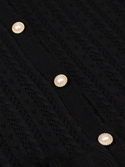 【アウトレットセール対象】ロマンティックレースすかし編みニットポンチョ ｜Amavel（アマベル）公式サイト