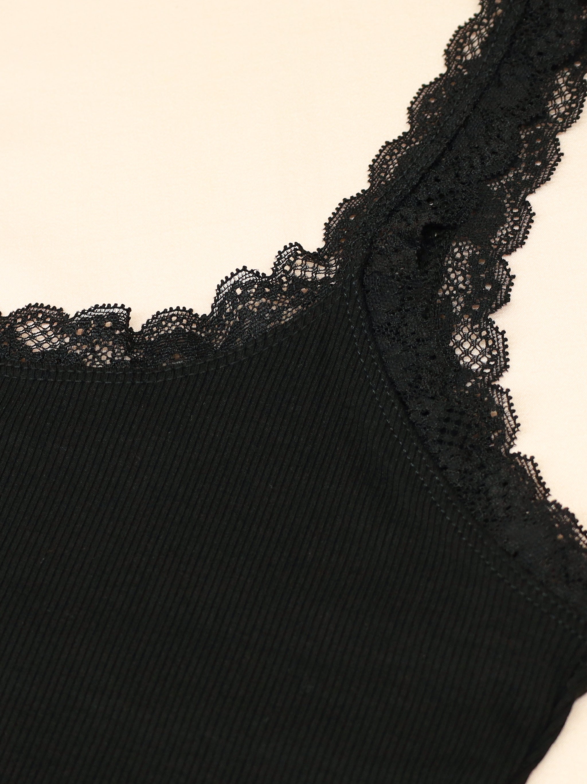 Lace-trimmed inner cami – Amavel（アマベル）公式サイト