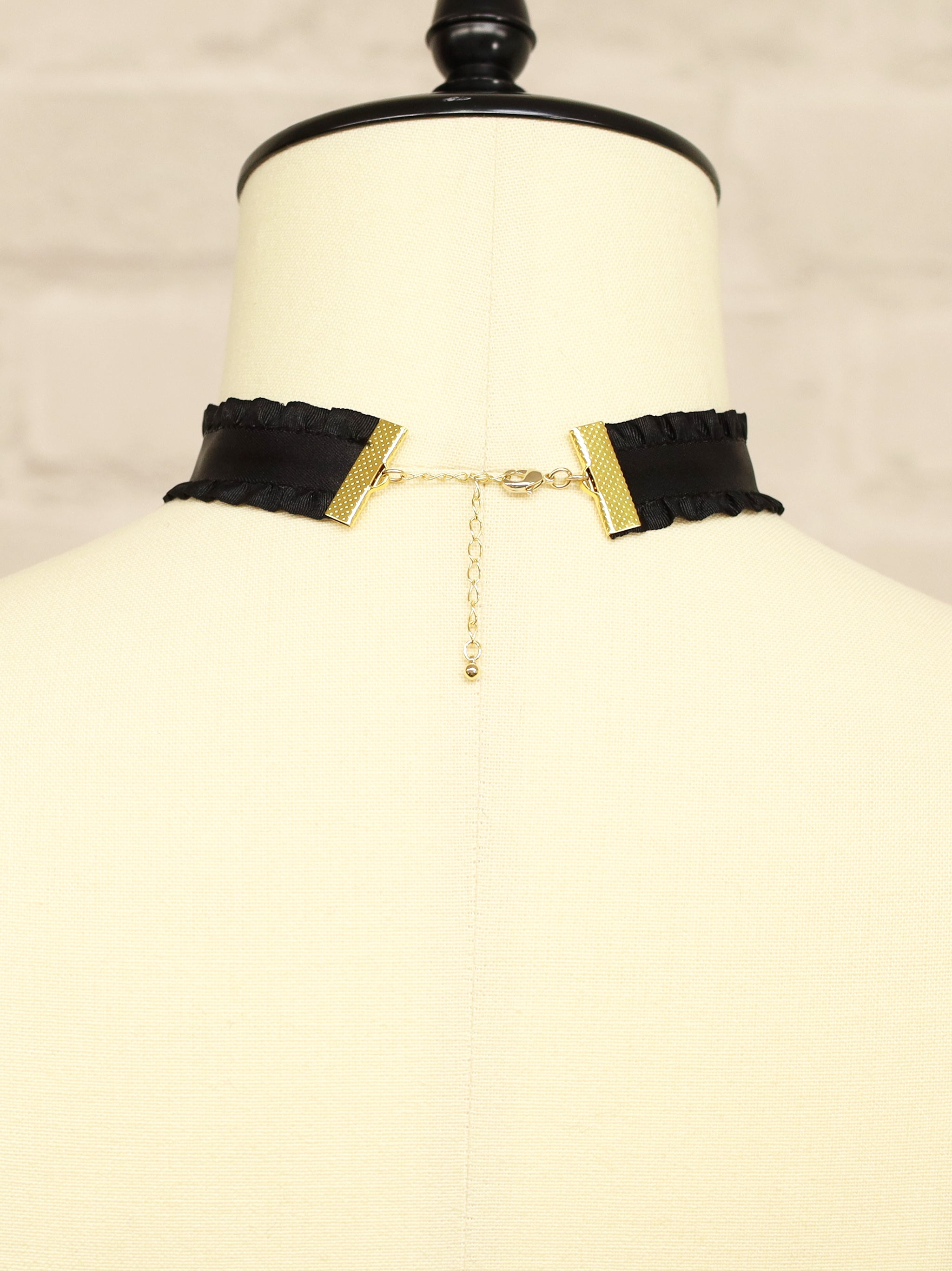 ファーポン付リボンチョーカー ｜Amavel（アマベル）公式サイト