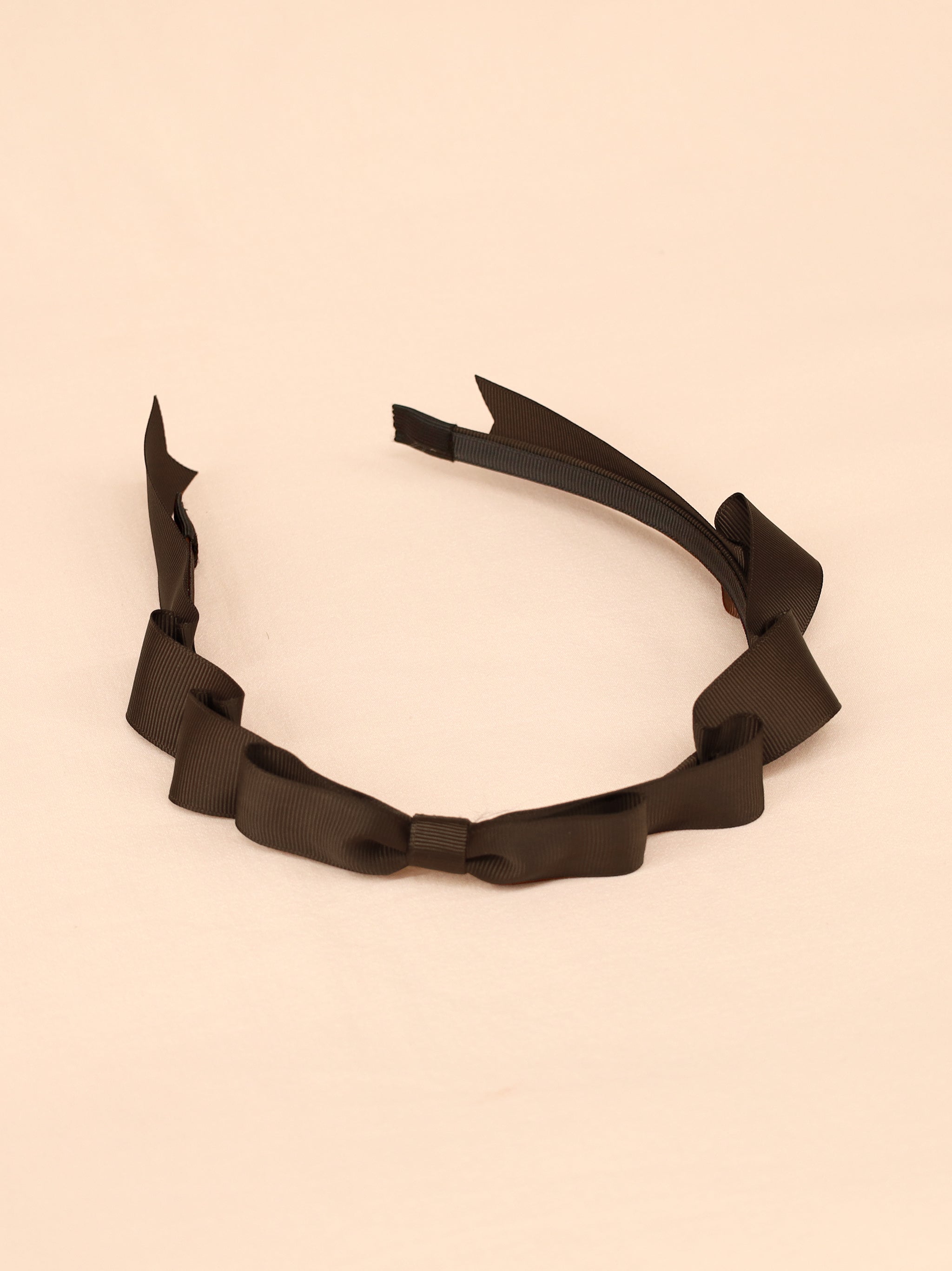 グログランリボンカチューシャ ｜Amavel（アマベル）公式サイト