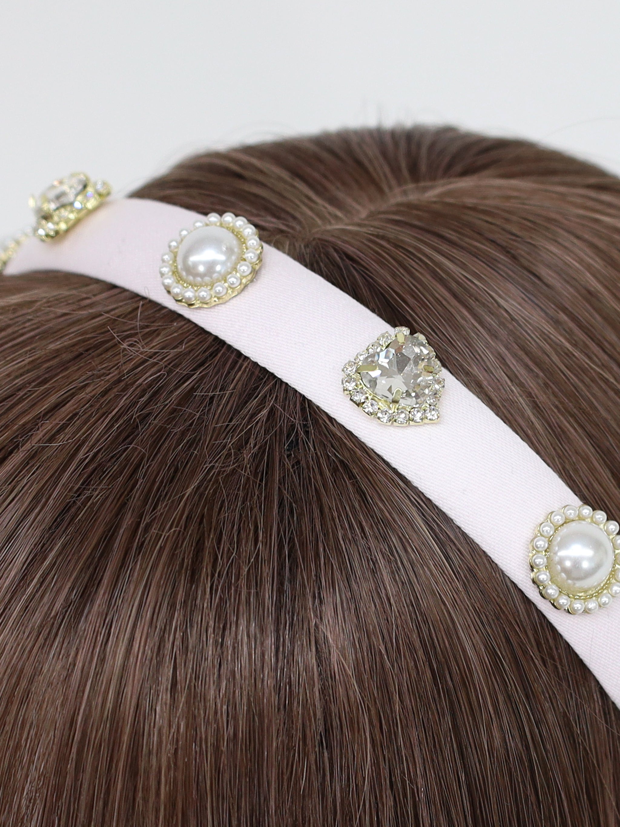 ビジューリボンカチューシャ ｜Amavel（アマベル）公式サイト