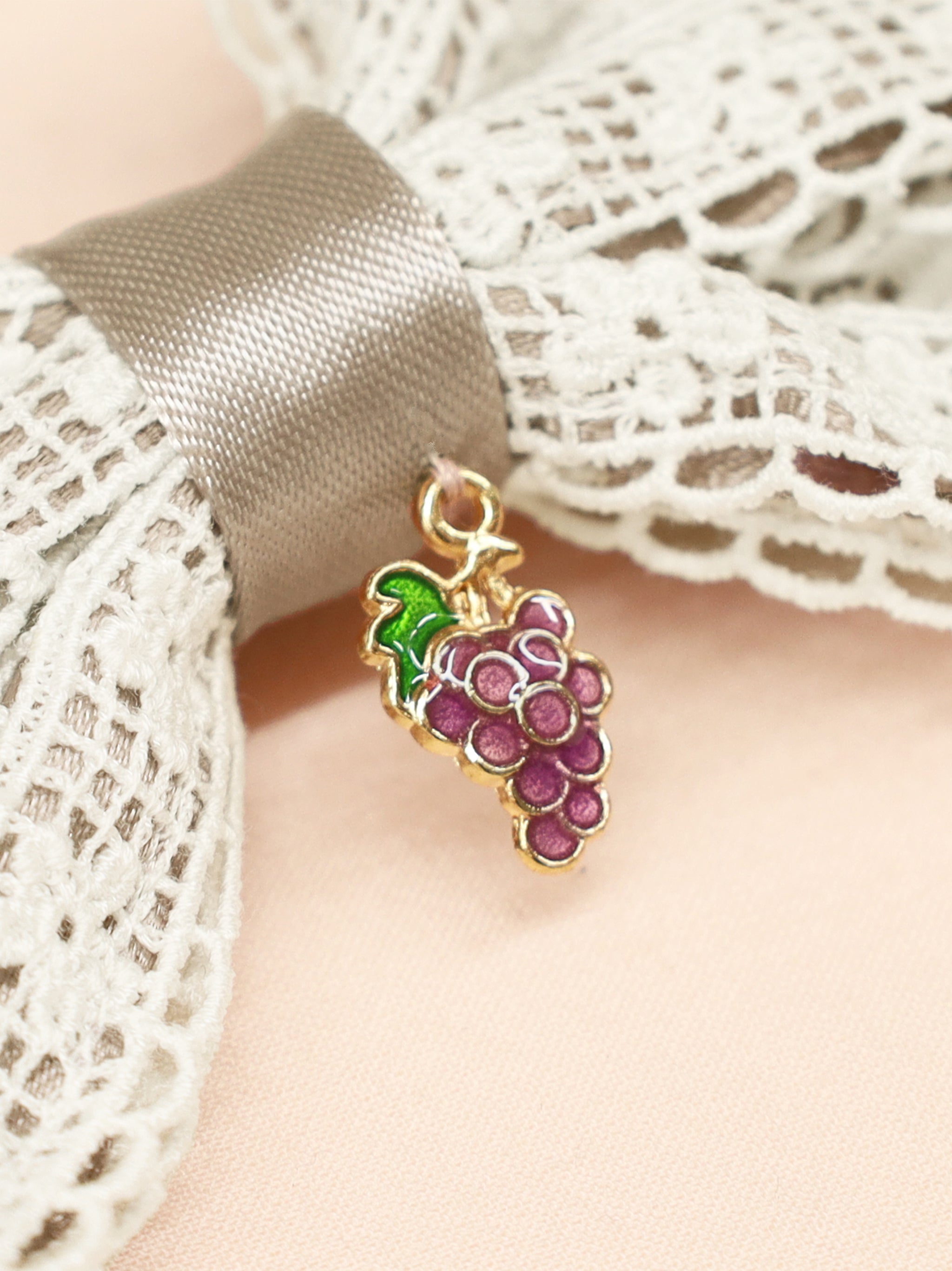 葡萄とりすの秋祭りダブルリボンクリップ ｜Amavel（アマベル）公式サイト