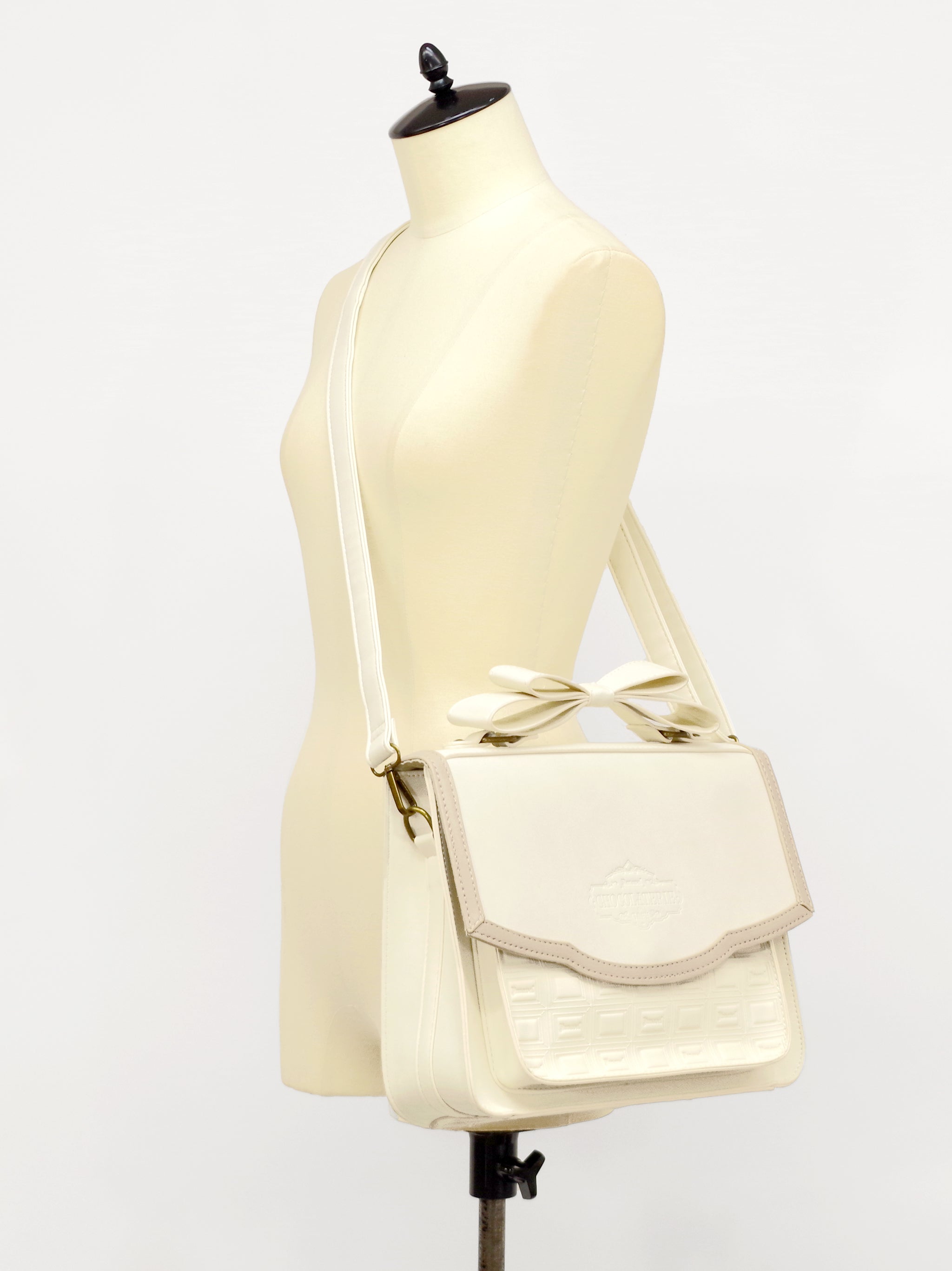 喫茶アマベルのショコラトリーサッチェルバッグ ｜Amavel（アマベル）公式サイト