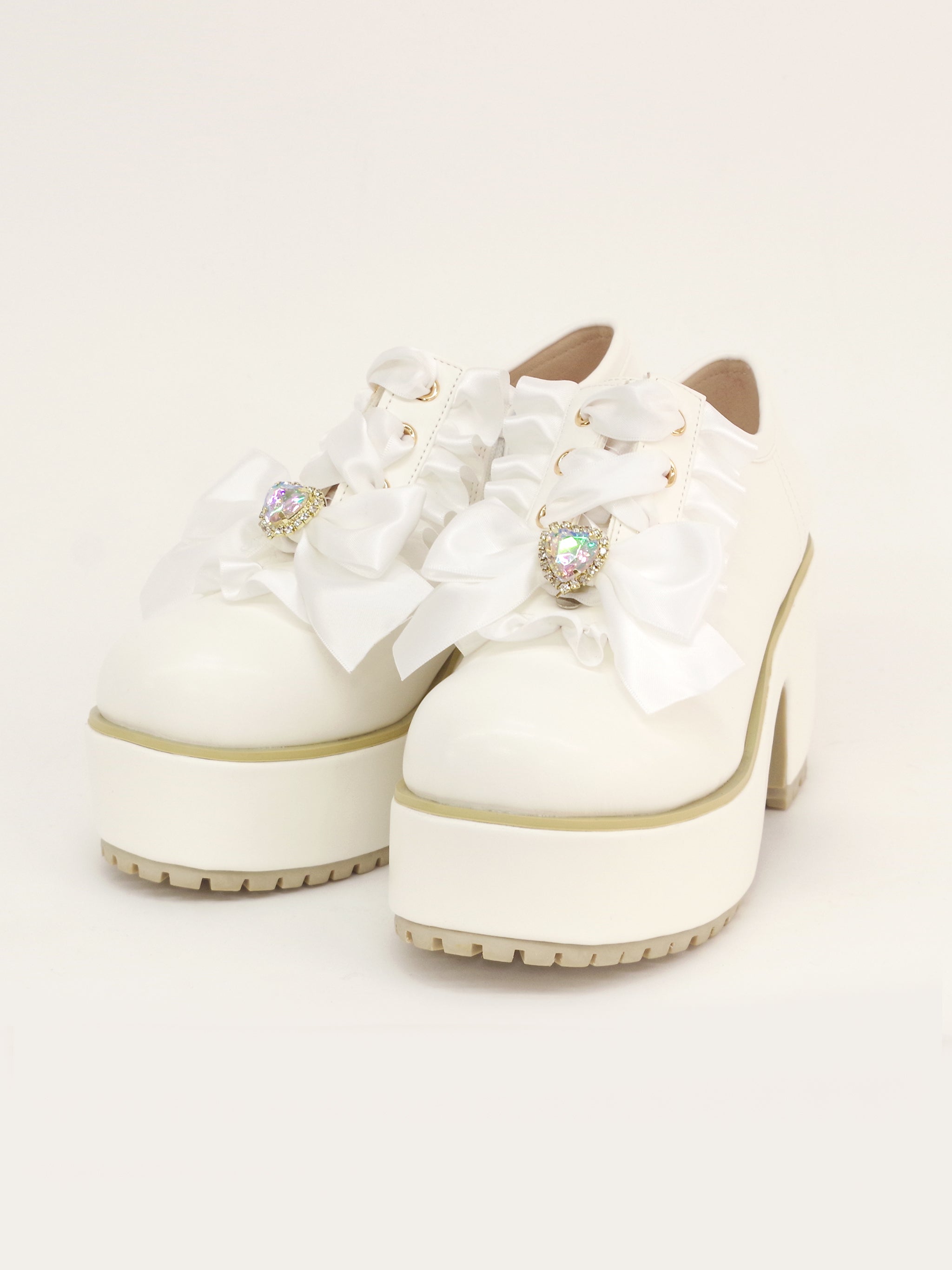 ビジューリボン付フリルシューズ オフホワイト（Off White） ｜Amavel（アマベル）公式サイト