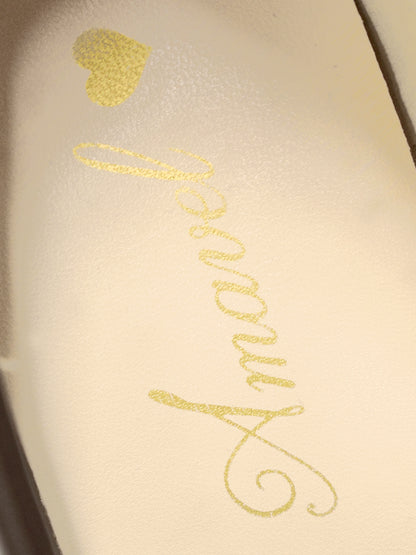 ロゴリボン付ビブラムローファーパンプス ｜Amavel（アマベル）公式サイト