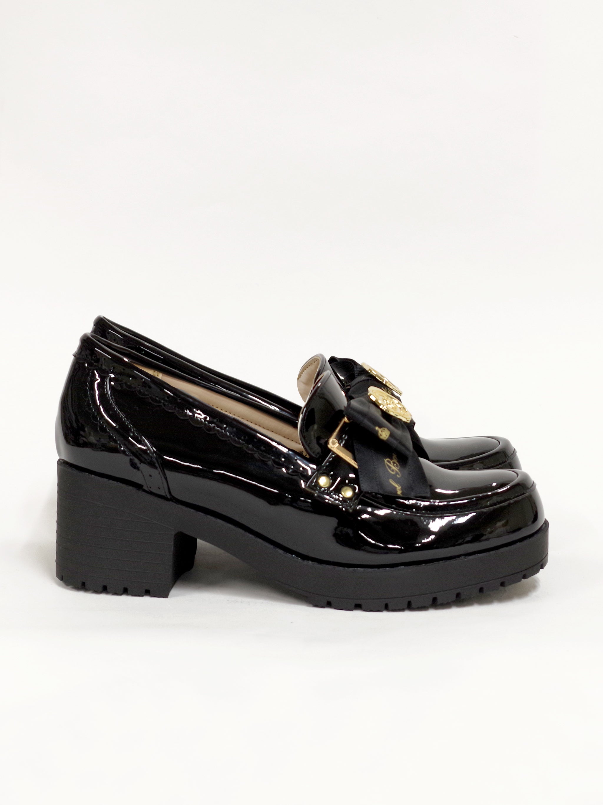 Vibram loafer pumps with logo ribbon – Amavel（アマベル）公式サイト