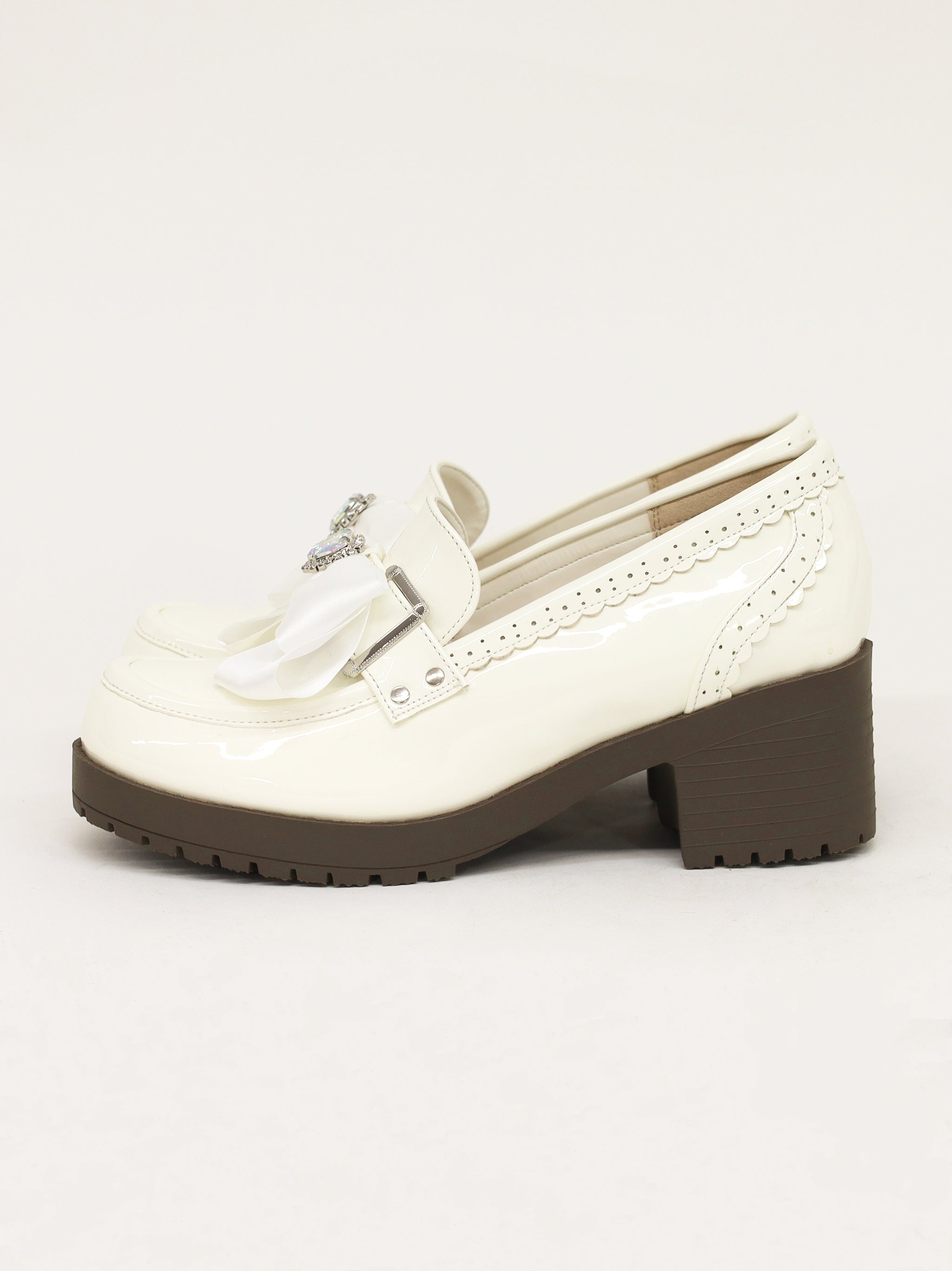 Loafer pumps with heart jewels – Amavel（アマベル）公式サイト