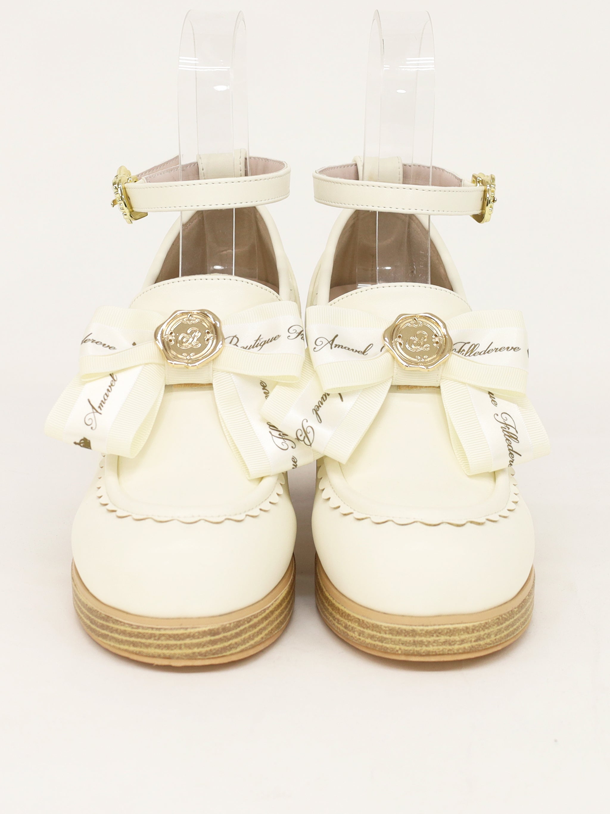 シーリングチャーム付ヒールローファーパンプス ｜Amavel（アマベル）公式サイト