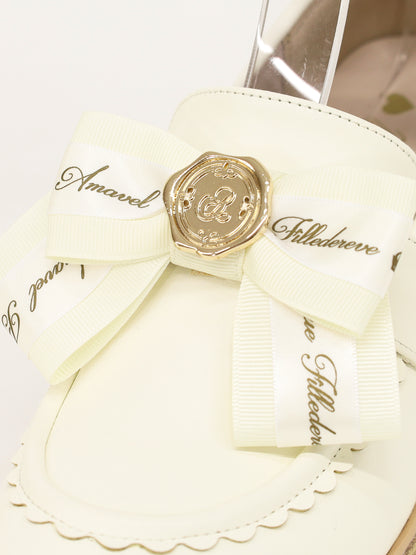 【メンバーズセール対象】シーリングチャーム付ヒールローファーパンプス ｜Amavel（アマベル）公式サイト