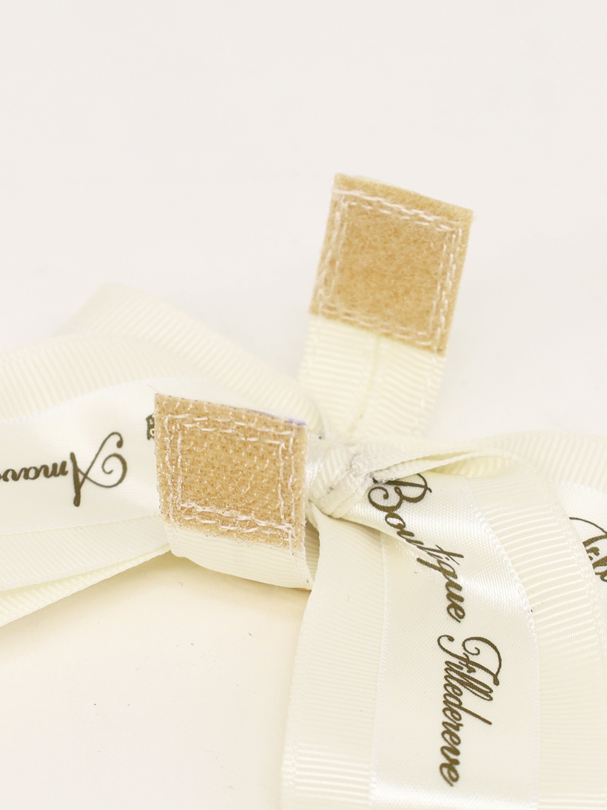 【メンバーズセール対象】シーリングチャーム付ヒールローファーパンプス ｜Amavel（アマベル）公式サイト