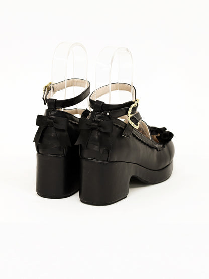 ハートリボンクロスパンプス ｜Amavel（アマベル）公式サイト