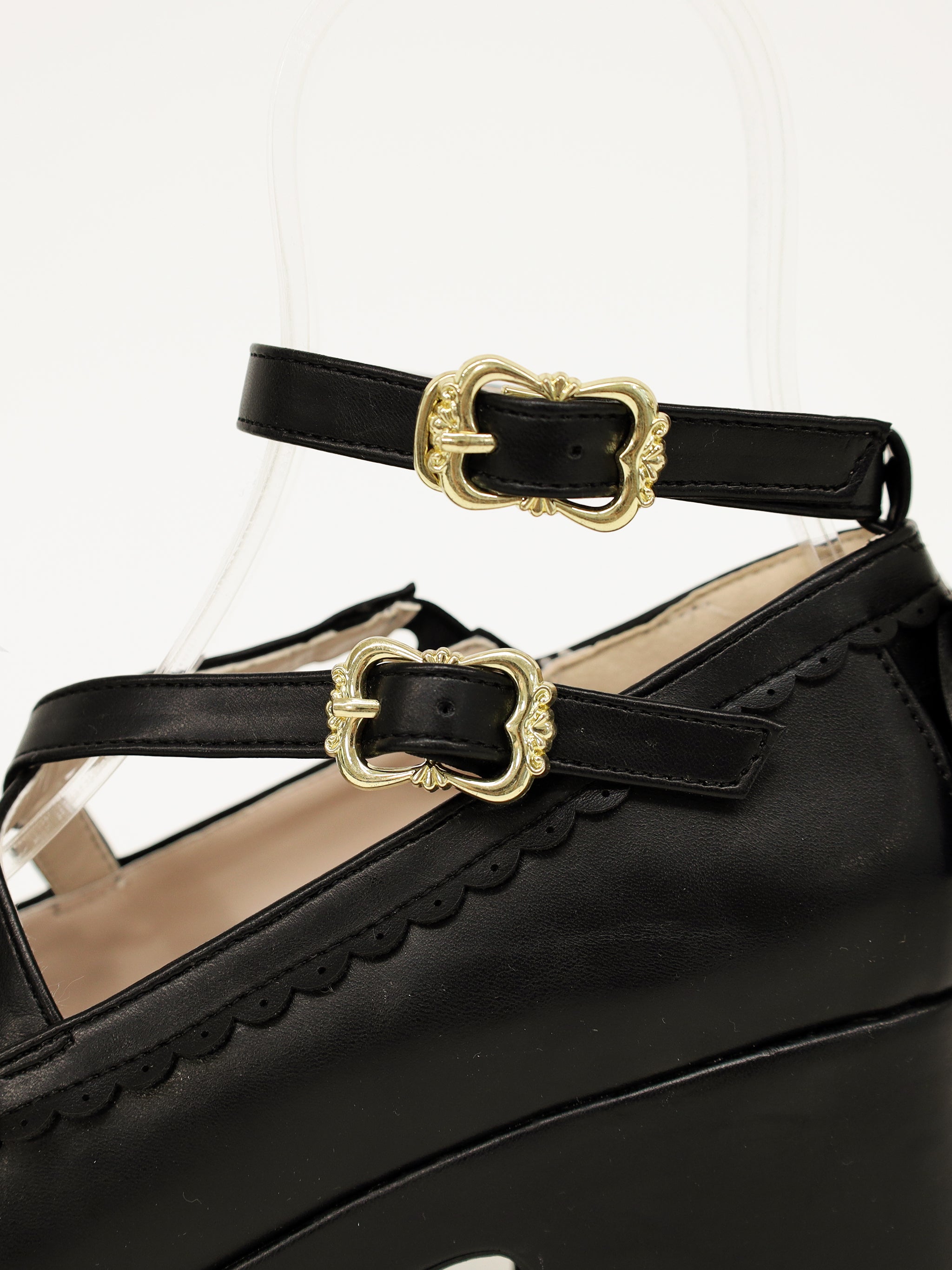 ハートリボンクロスパンプス ｜Amavel（アマベル）公式サイト