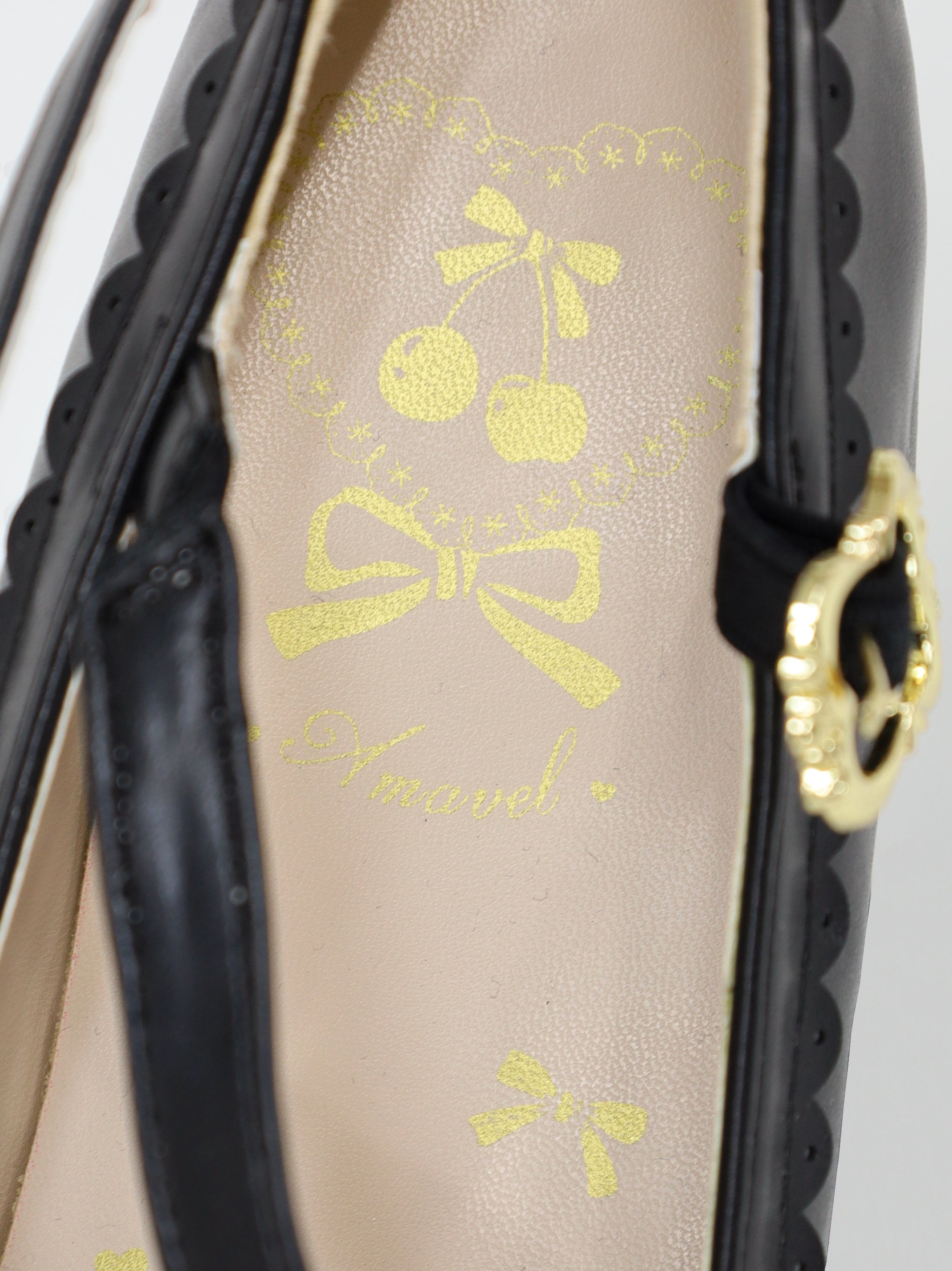 ハートリボンクロスパンプス ｜Amavel（アマベル）公式サイト