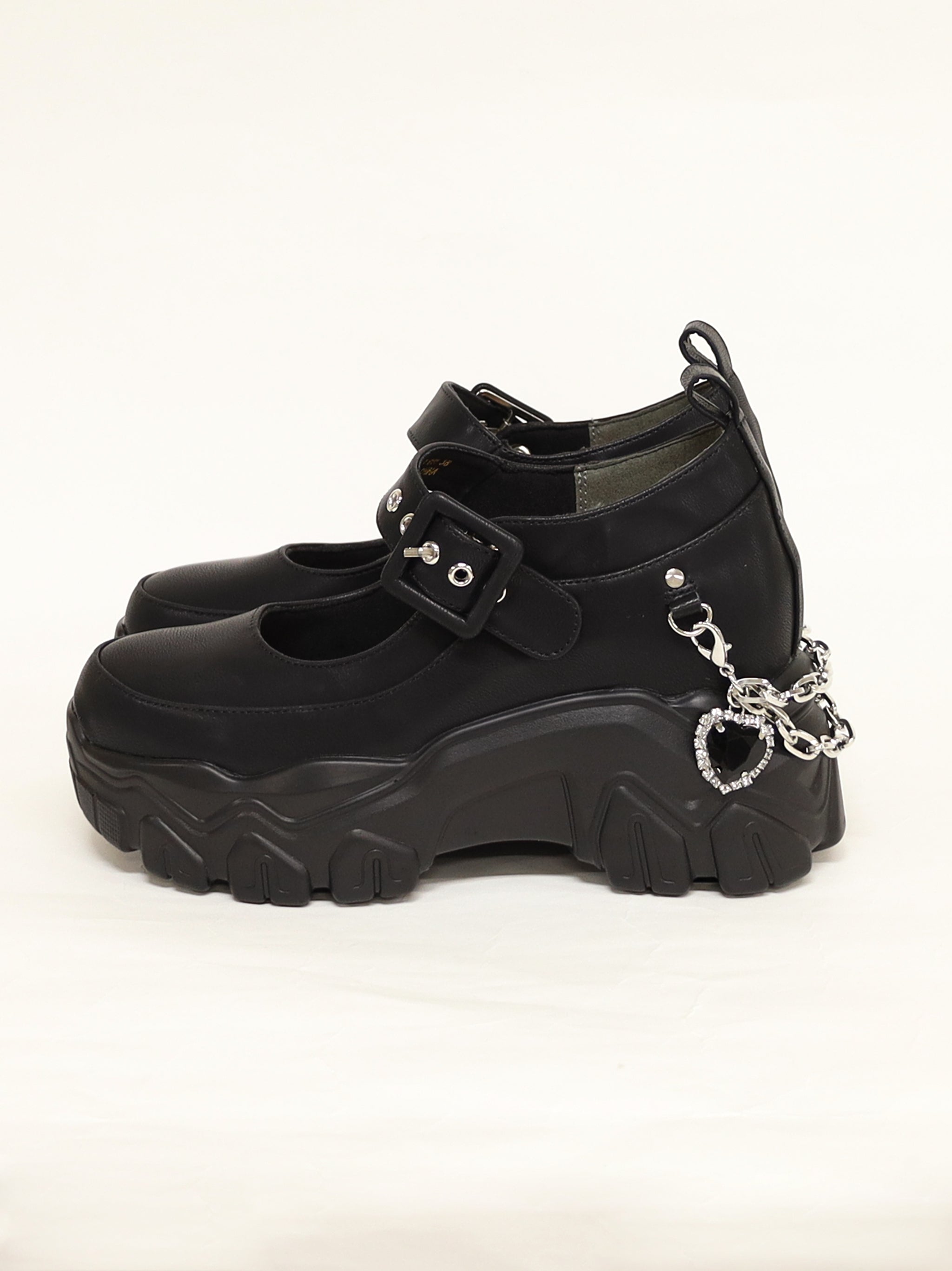 スニーカーパンプス ｜Amavel（アマベル）公式サイト