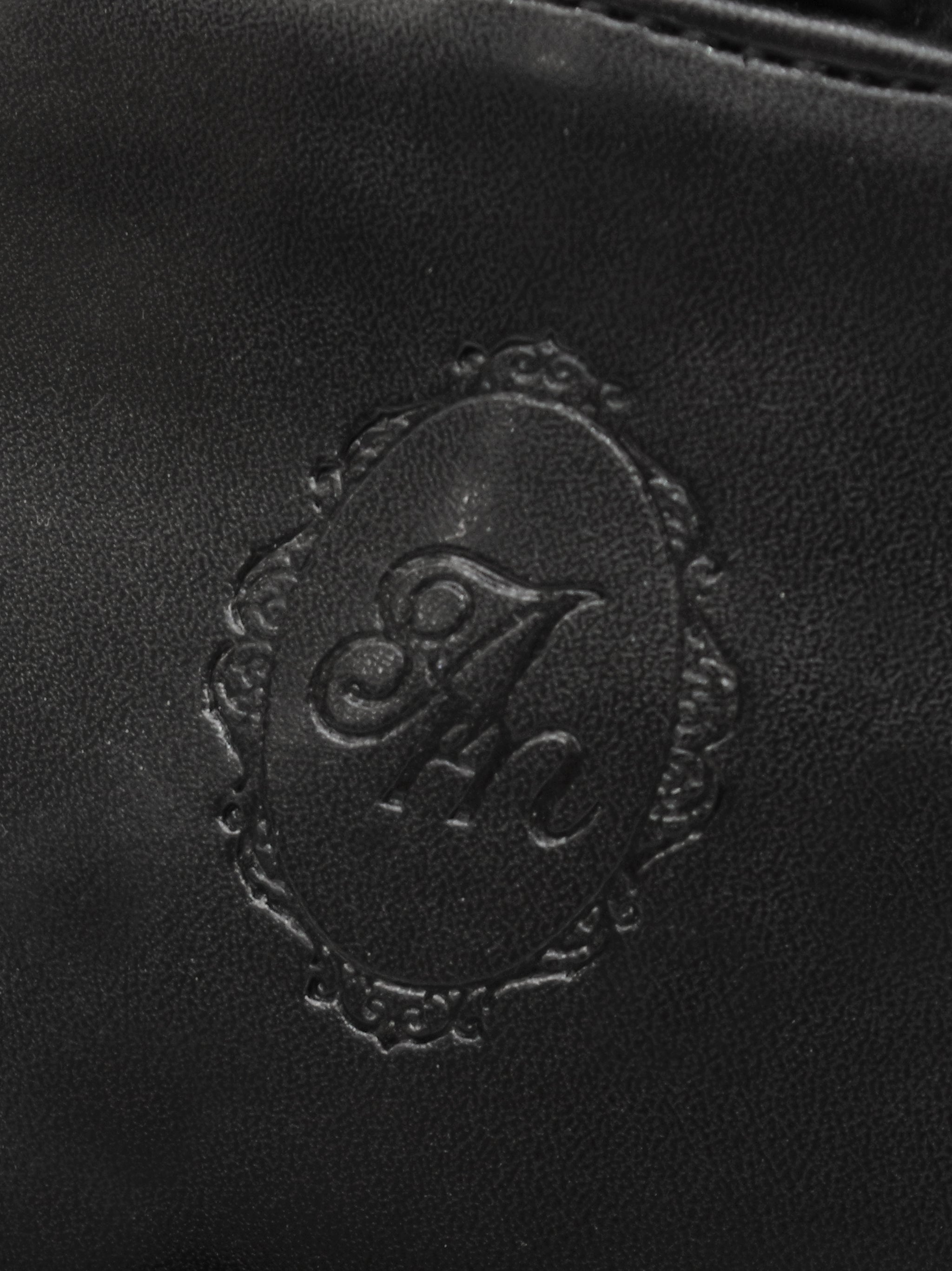 モノグラム型押しフリルショートブーツ – Amavel（アマベル）公式サイト