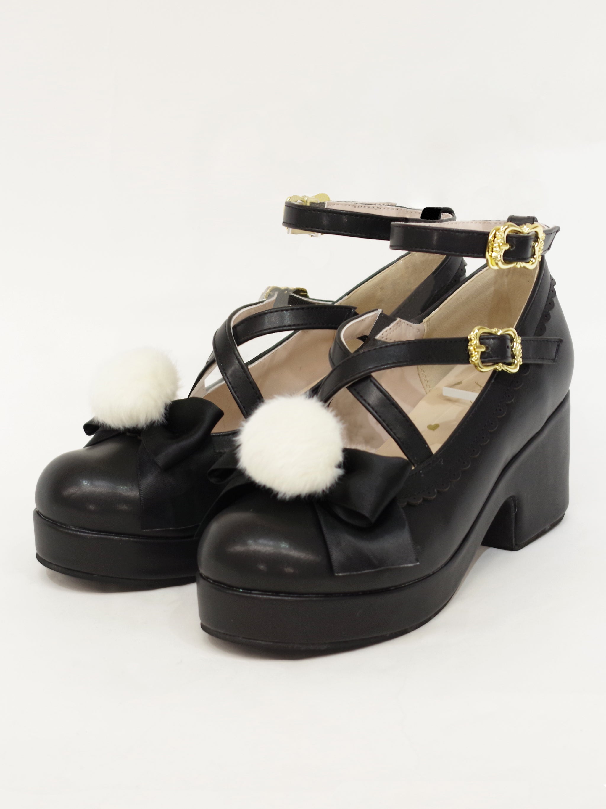 ファーリボン付クロスパンプス ブラック（Black） ｜Amavel（アマベル）公式サイト