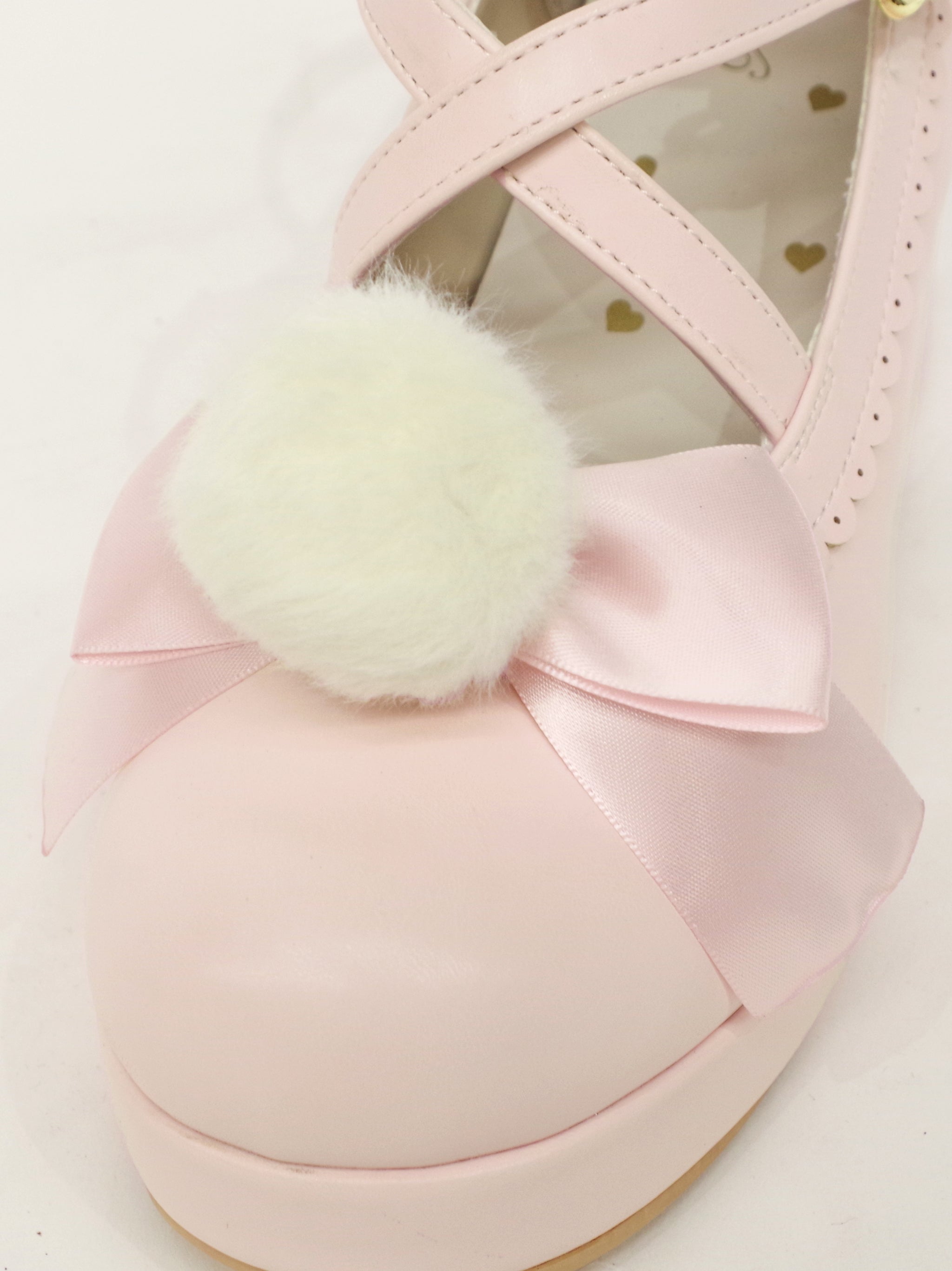 ファーリボン付クロスパンプス ｜Amavel（アマベル）公式サイト