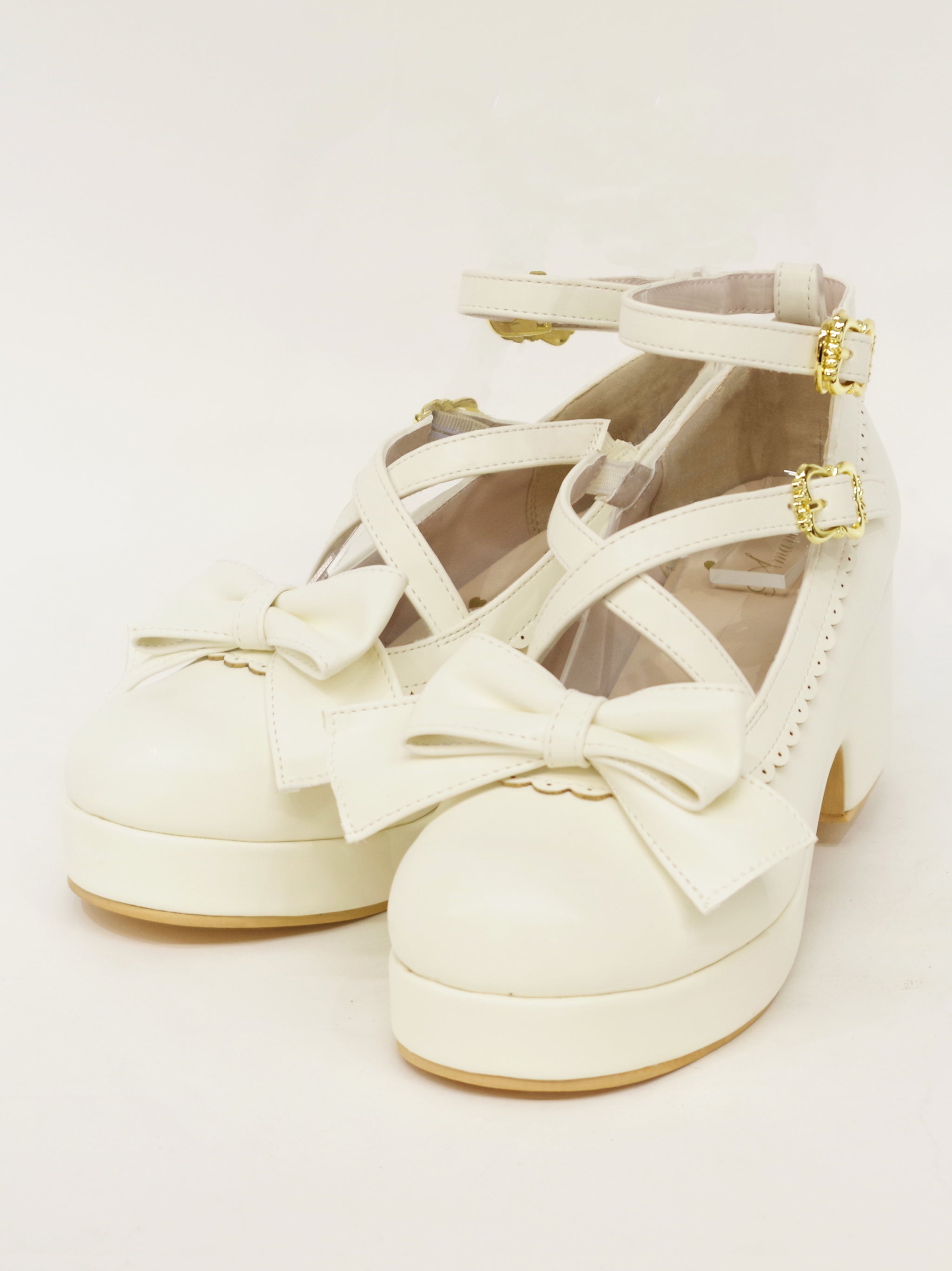 ファーリボン付クロスパンプス ｜Amavel（アマベル）公式サイト