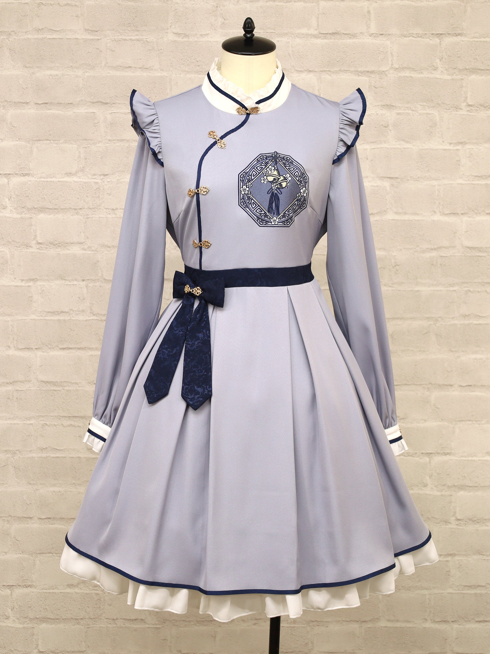 鈴飾りと春小梅のチャイナワンピース ｜Amavel（アマベル）公式サイト