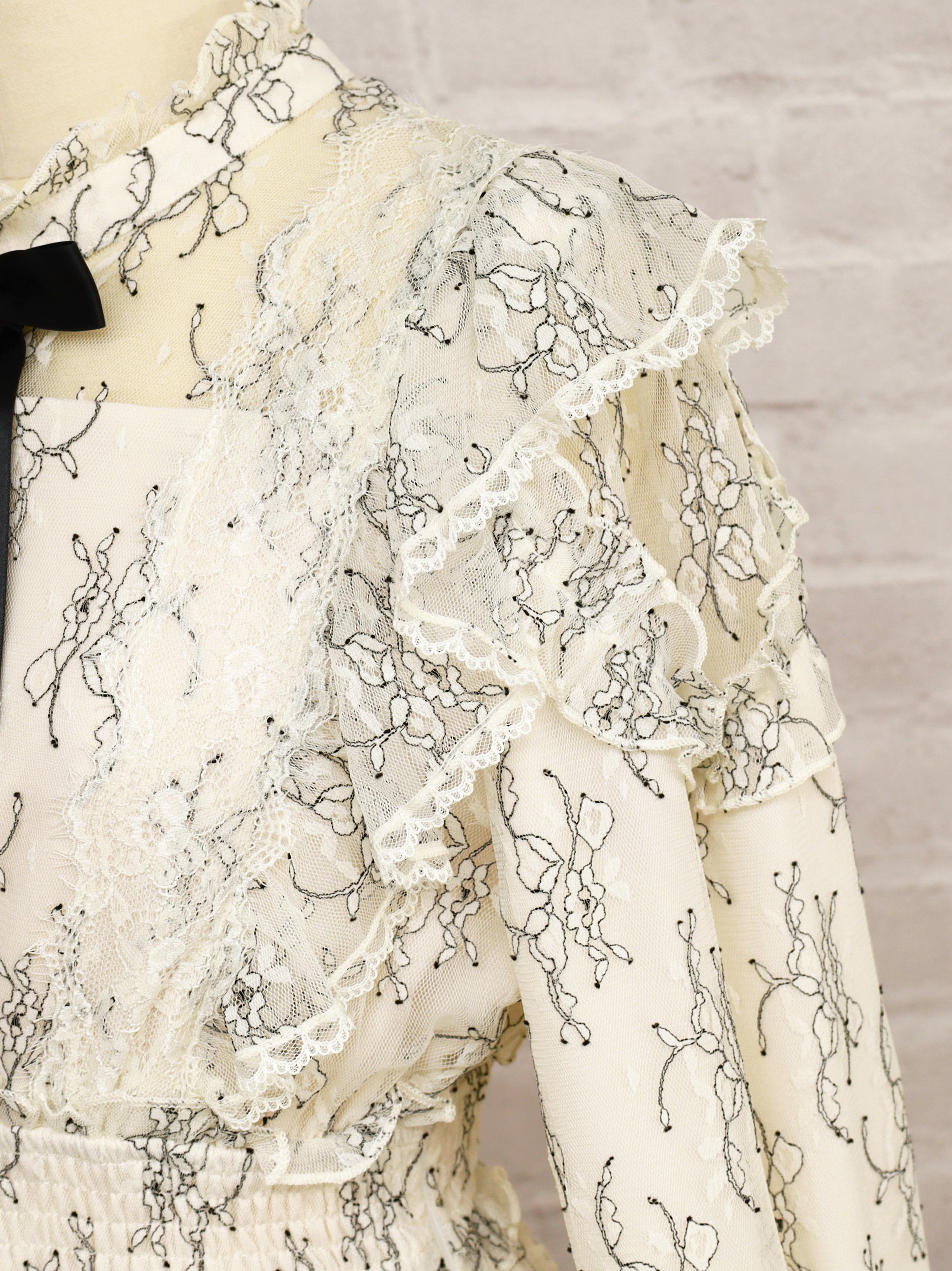 Twinkle Feminine レースワンピース – Amavel（アマベル）公式サイト