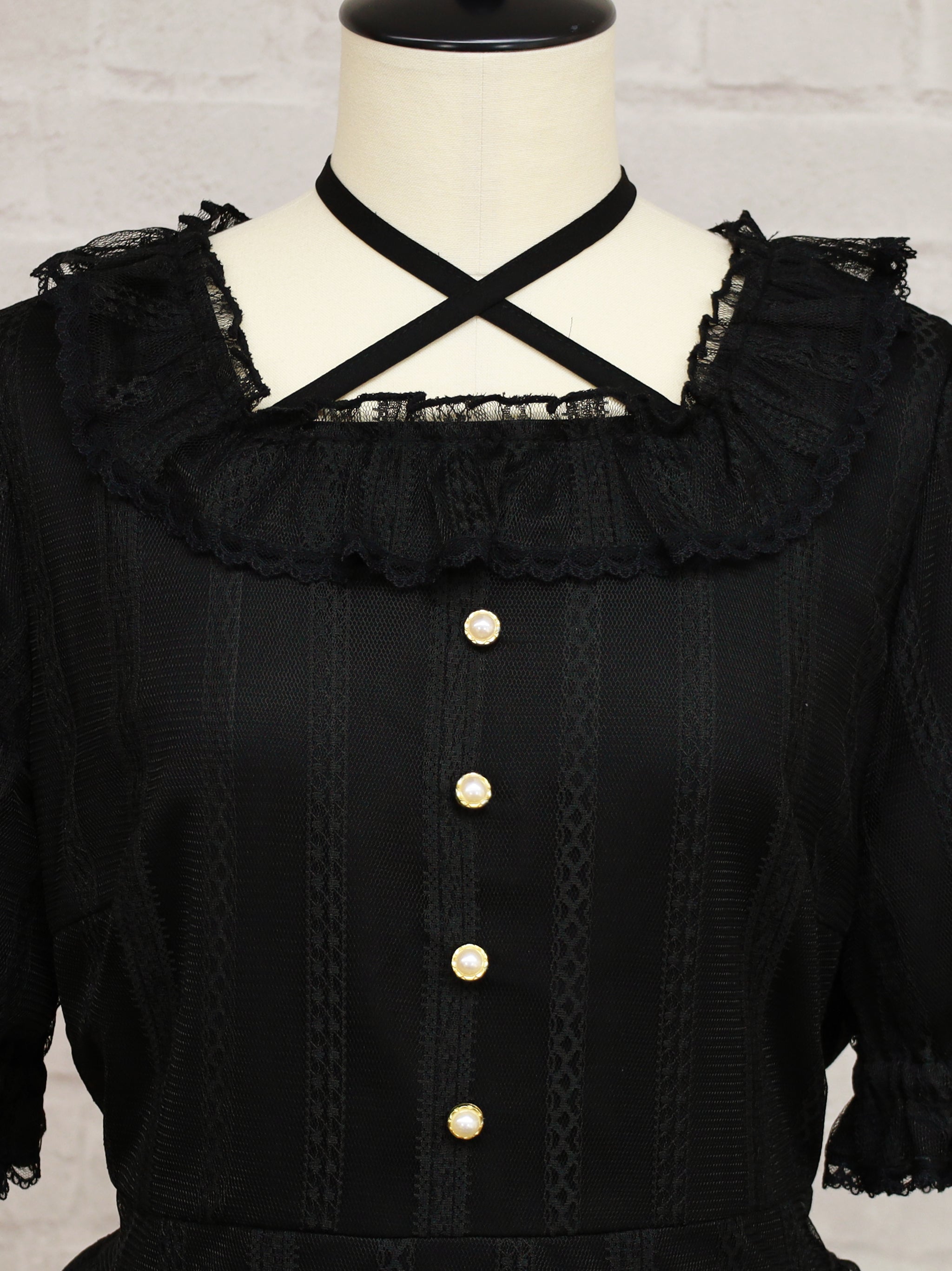 ストライプレースフリルワンピース ｜Amavel（アマベル）公式サイト