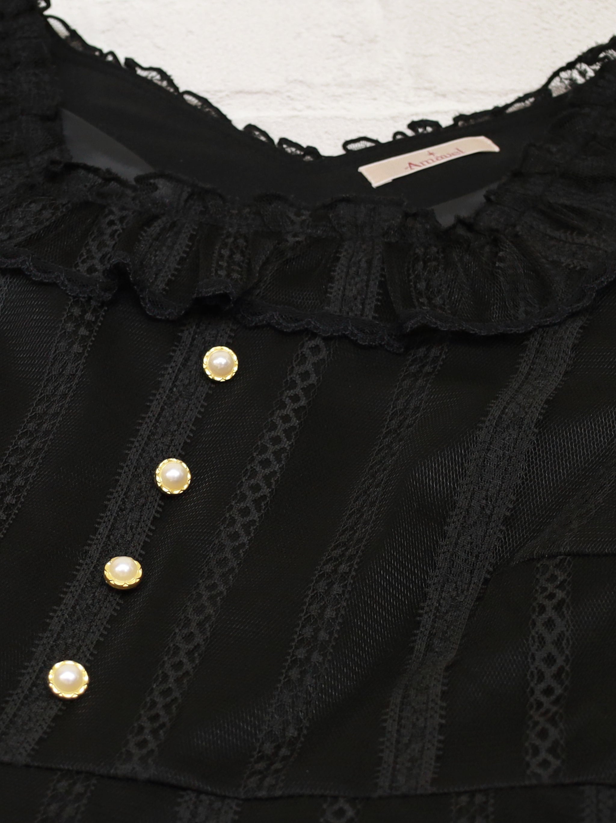 ストライプレースフリルワンピース ｜Amavel（アマベル）公式サイト