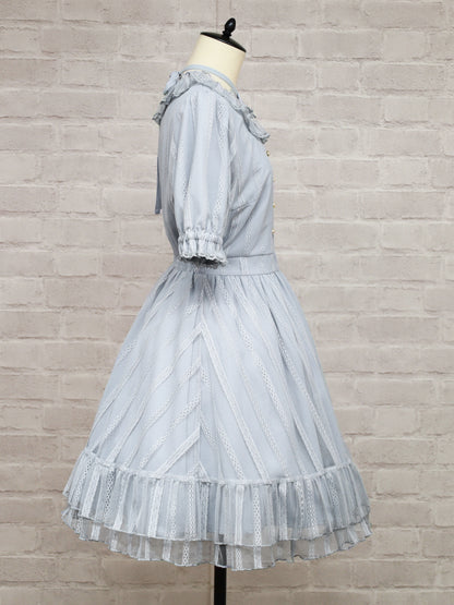 ストライプレースフリルワンピース ｜Amavel（アマベル）公式サイト