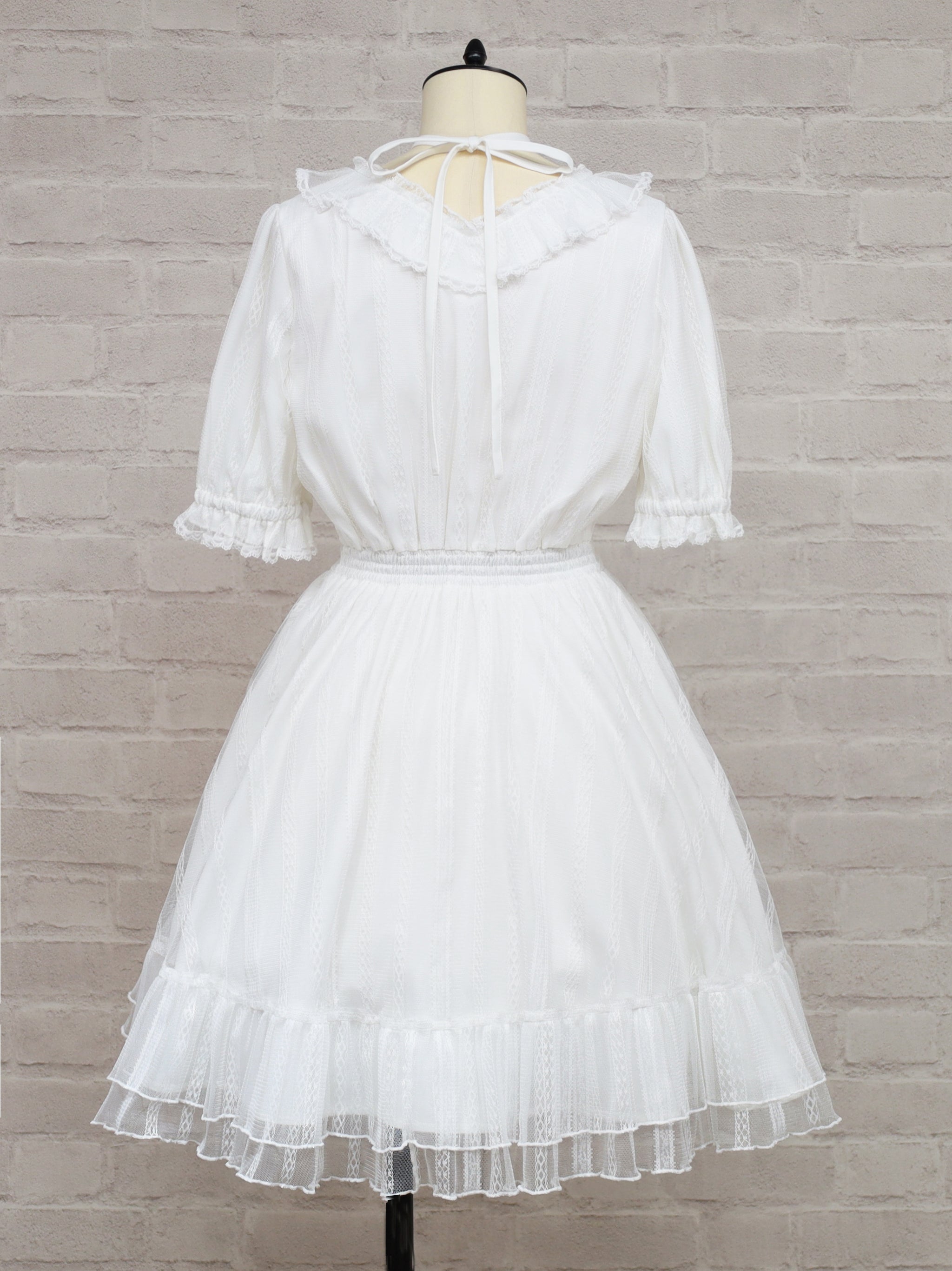 ストライプレースフリルワンピース ｜Amavel（アマベル）公式サイト