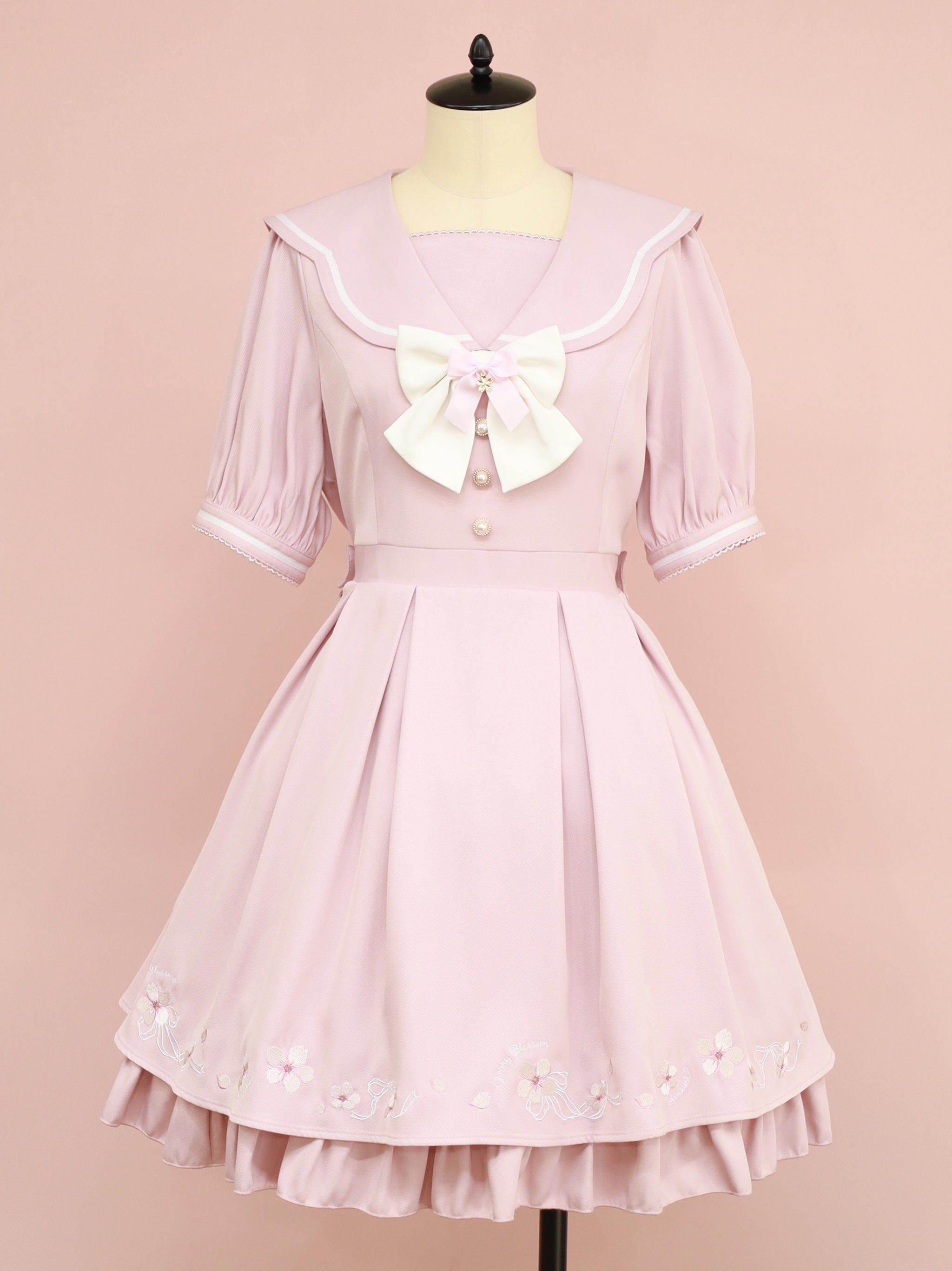 Flowing Cherry Blossom ワンピース ピンク（Pink） FREE ｜Amavel（アマベル）公式サイト