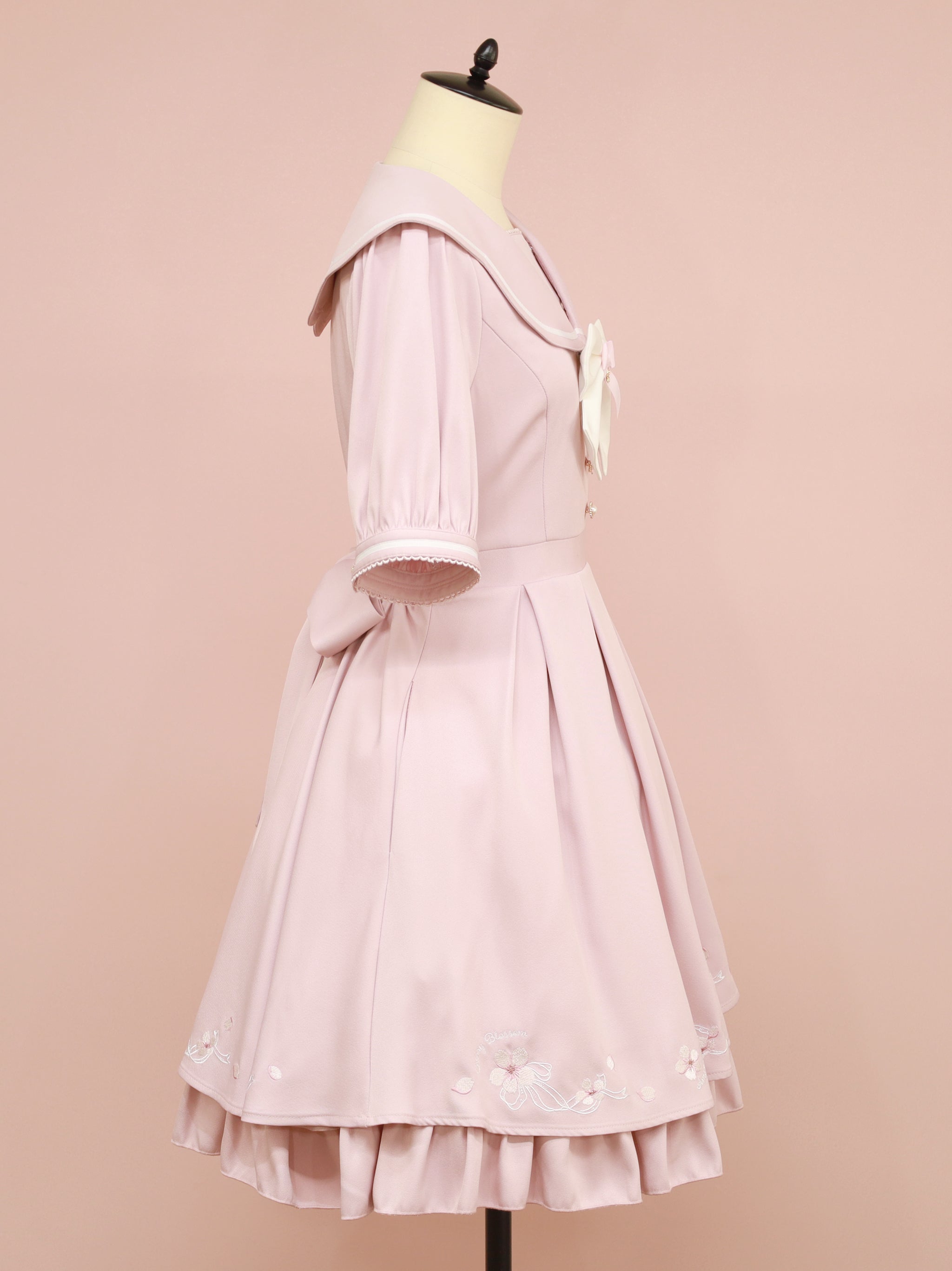 Flowing Cherry Blossom ワンピース ｜Amavel（アマベル）公式サイト