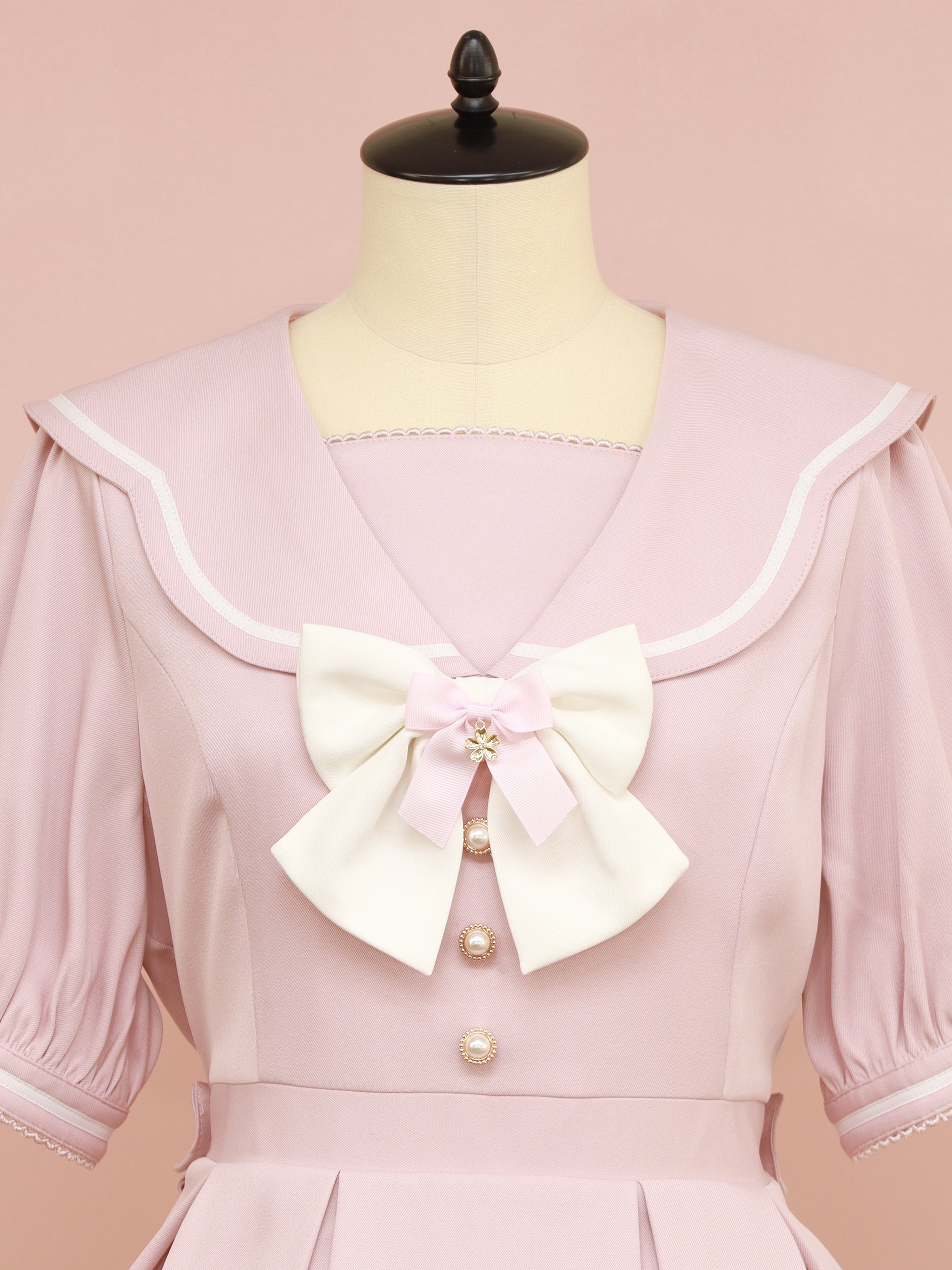 Flowing Cherry Blossom ワンピース – Amavel（アマベル）公式サイト