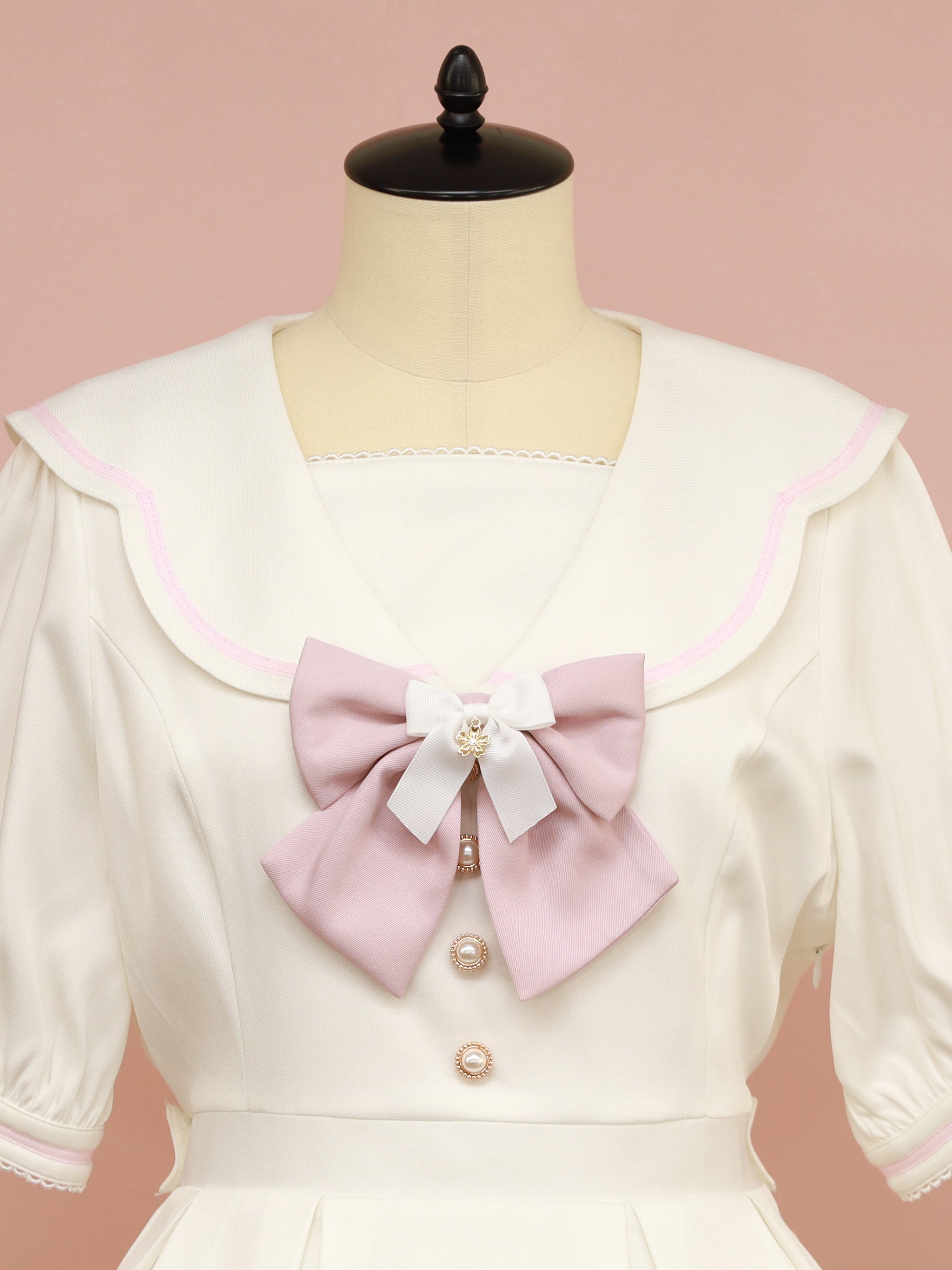 メンバーズセール対象】Flowing Cherry Blossom ワンピース – Amavel
