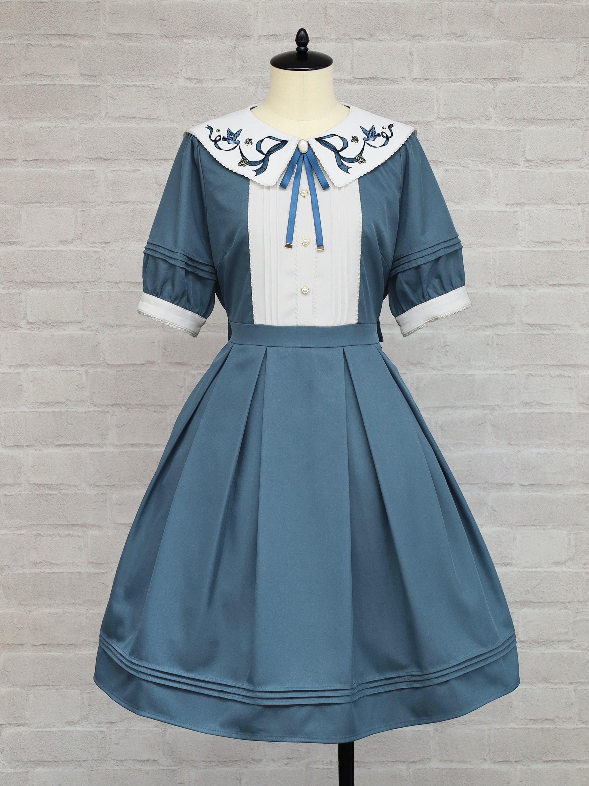 Märchen Classique ワンピース ブルー（Blue） FREE ｜Amavel（アマベル）公式サイト