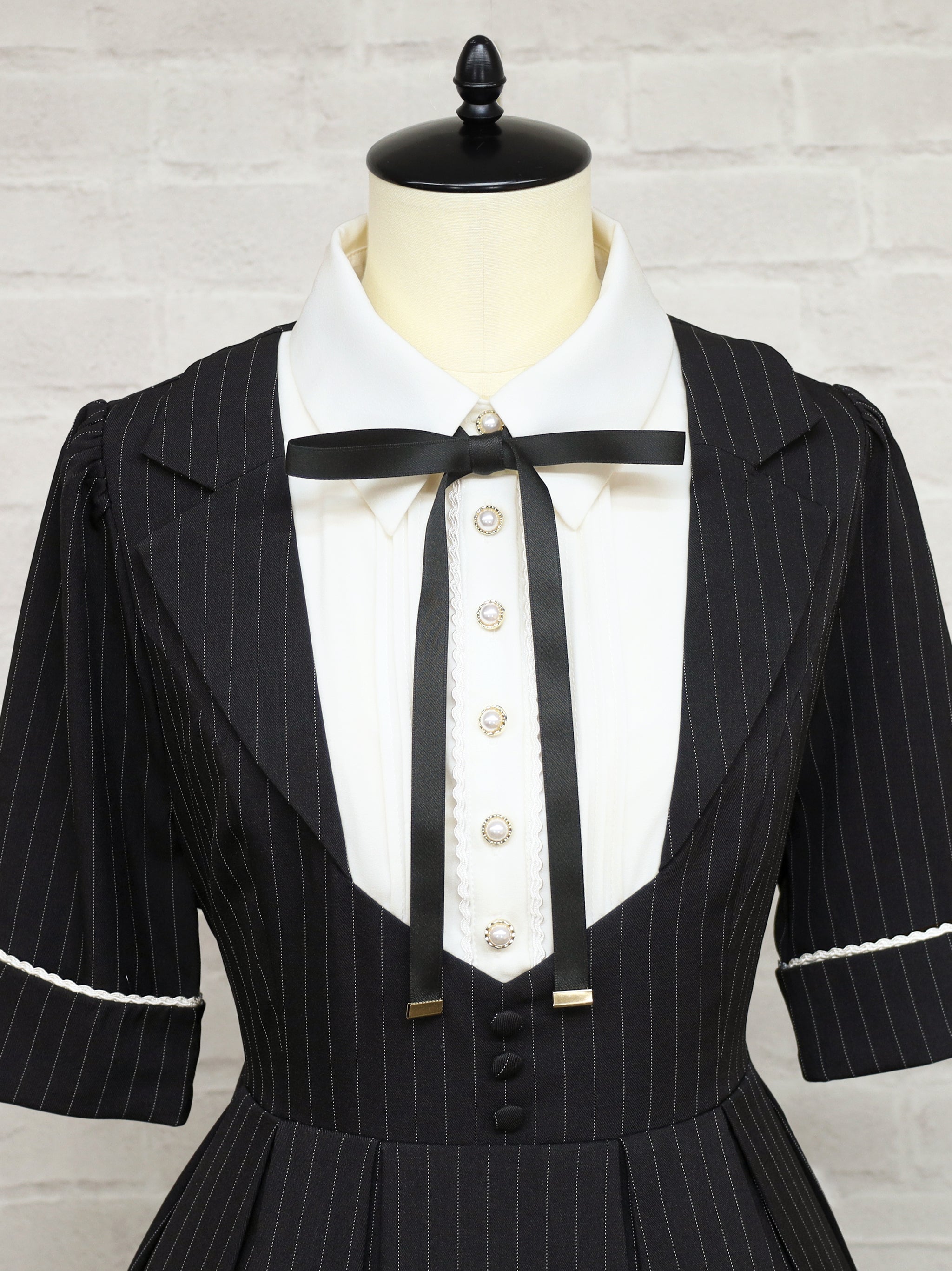 Gentle Lady ミドル丈半袖ワンピース – Amavel（アマベル）公式サイト