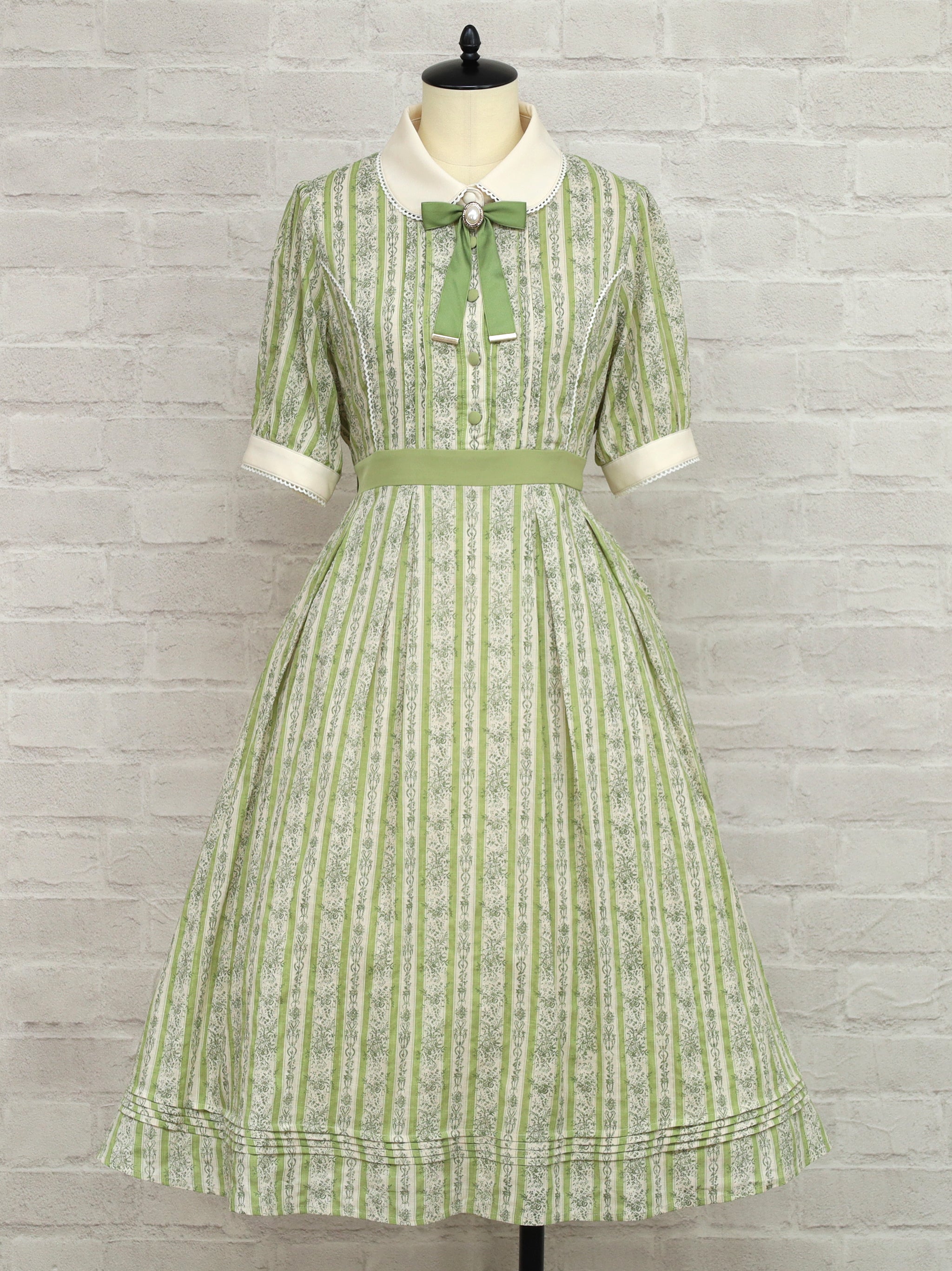 Antique Bloom ミドル丈ワンピース ミントグリーン（Mint Green） FREE ｜Amavel（アマベル）公式サイト