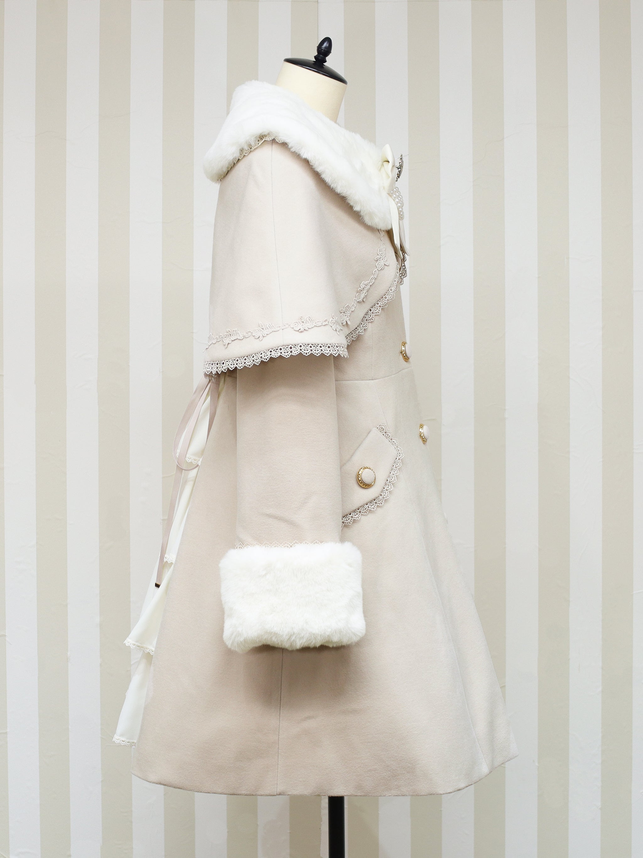 Antique Doll ケープロングコート – Amavel（アマベル）公式サイト