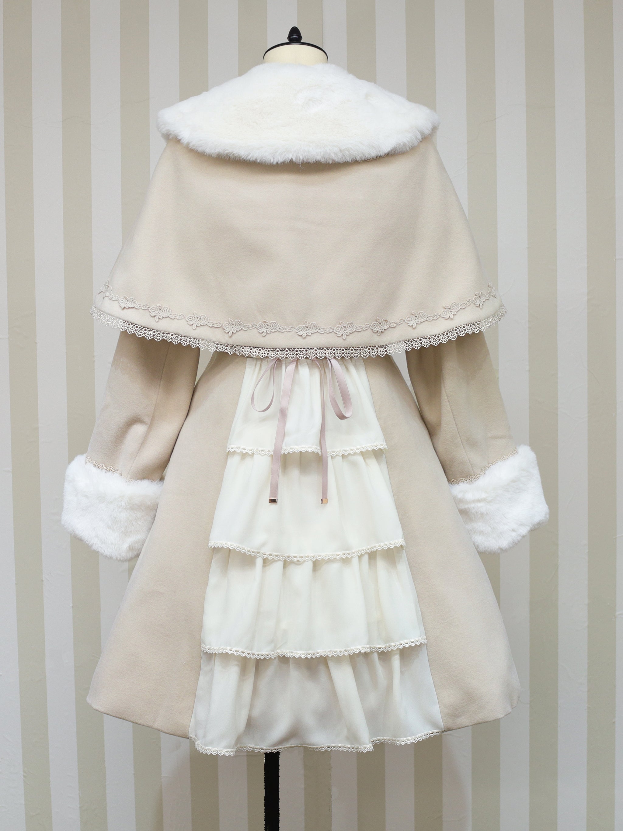 Antique Doll ケープロングコート – Amavel（アマベル）公式サイト