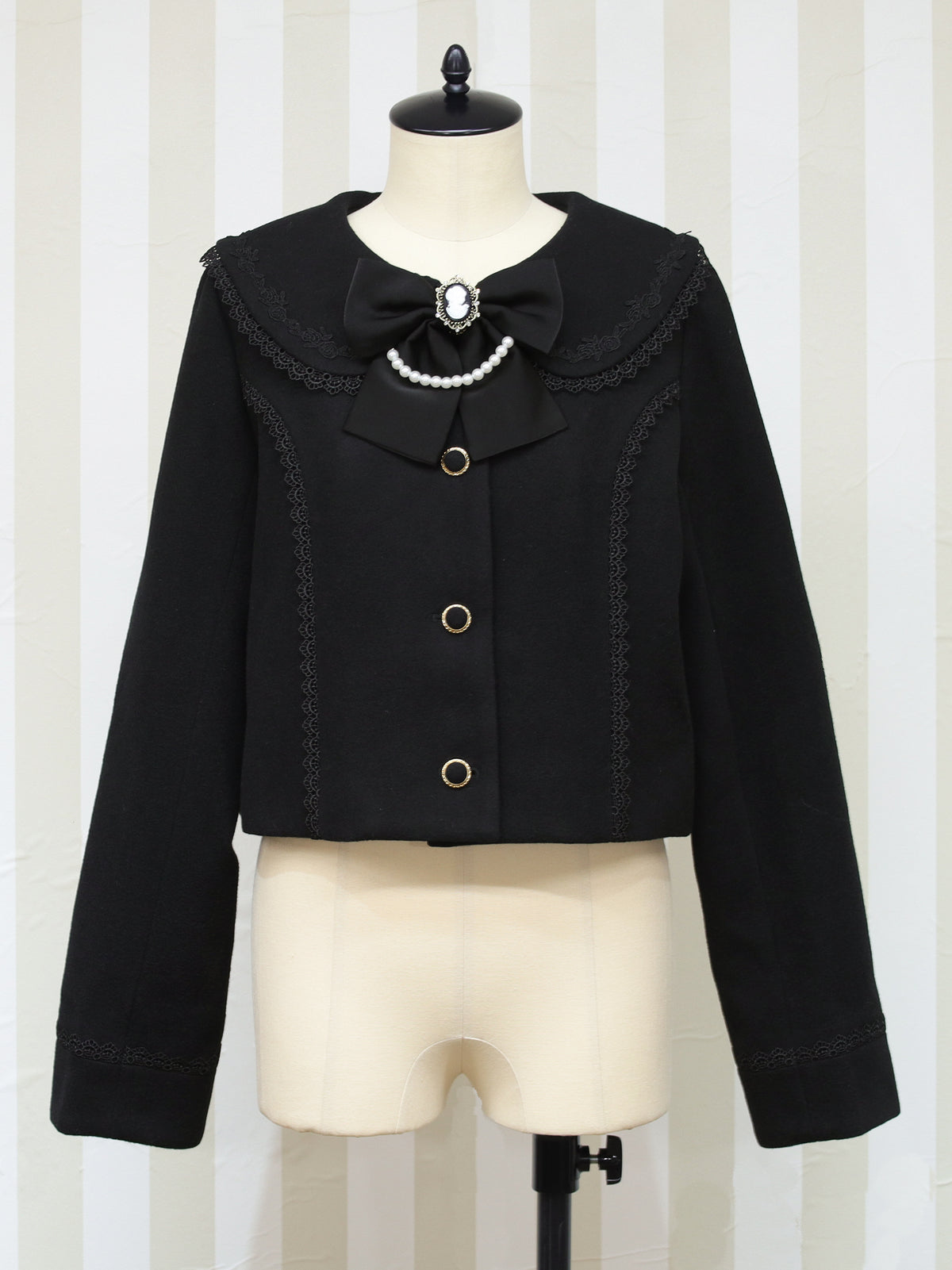 Antique Doll ケープショートコート ｜Amavel（アマベル）公式サイト
