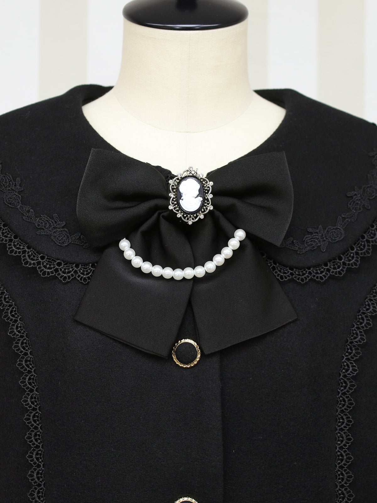 Antique Doll ケープショートコート ｜Amavel（アマベル）公式サイト
