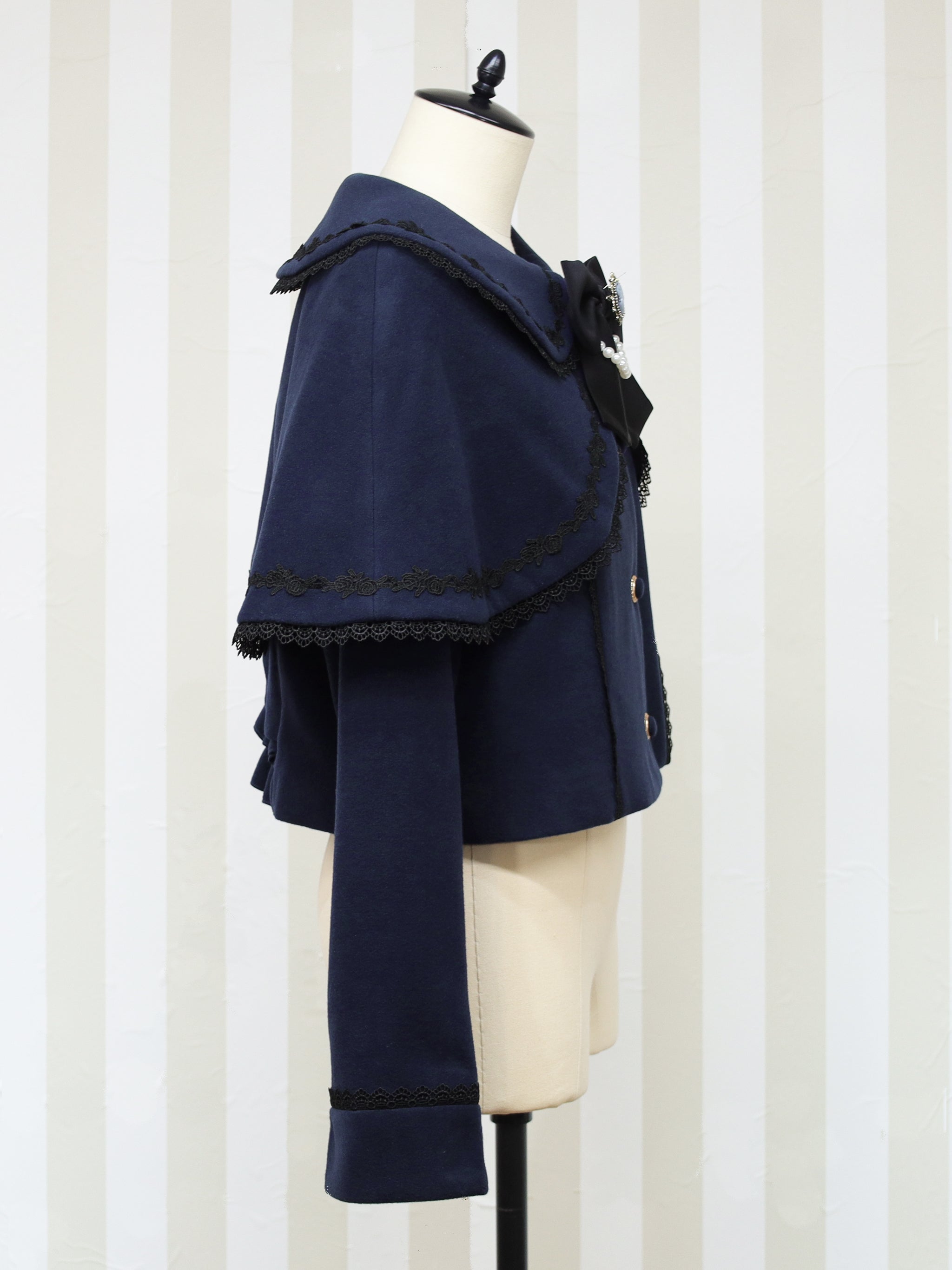 Antique Doll ケープショートコート – Amavel（アマベル）公式サイト