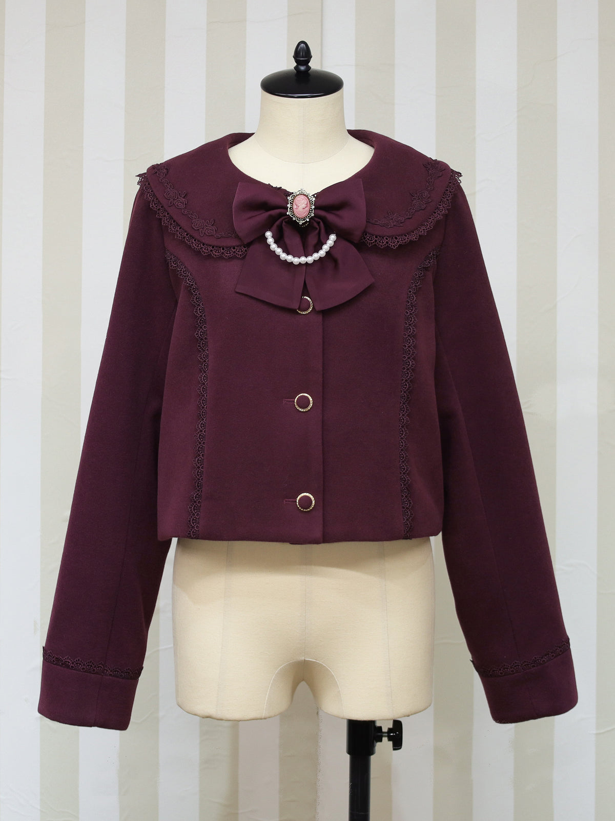 Antique Doll ケープショートコート ｜Amavel（アマベル）公式サイト