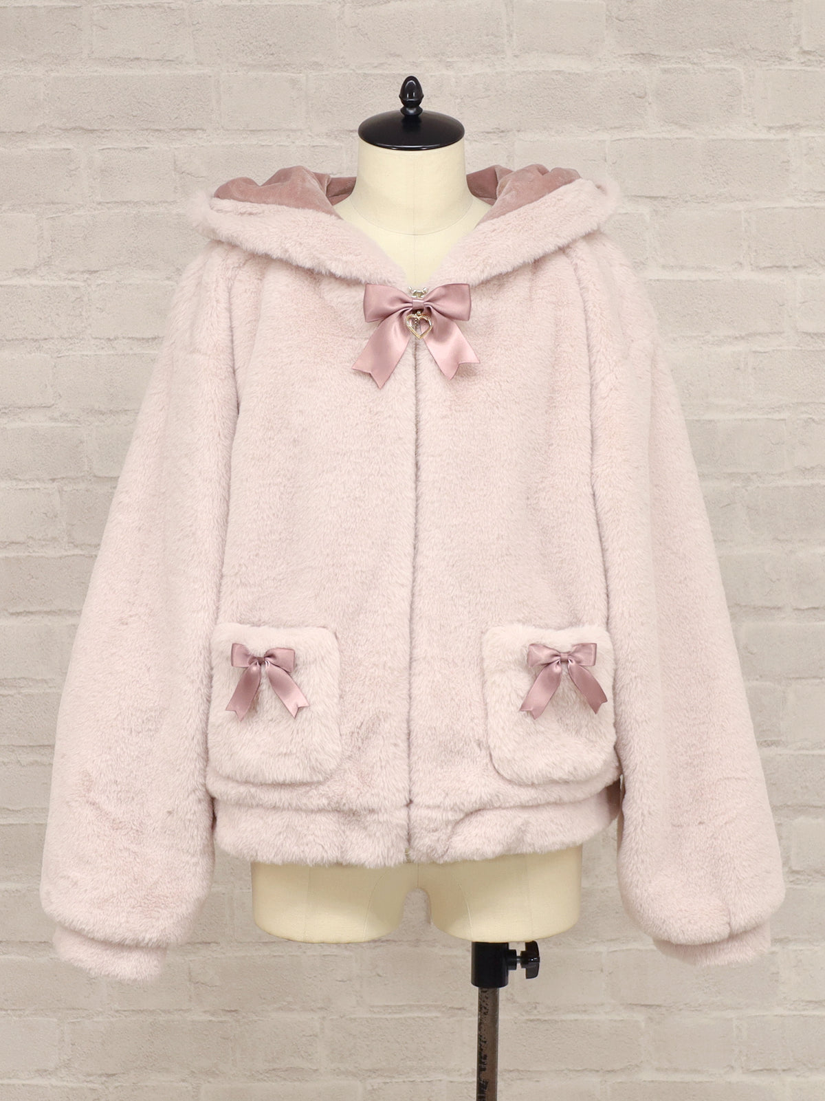 【2Buy10%除外】うさみみファーブルゾン ｜Amavel（アマベル）公式サイト