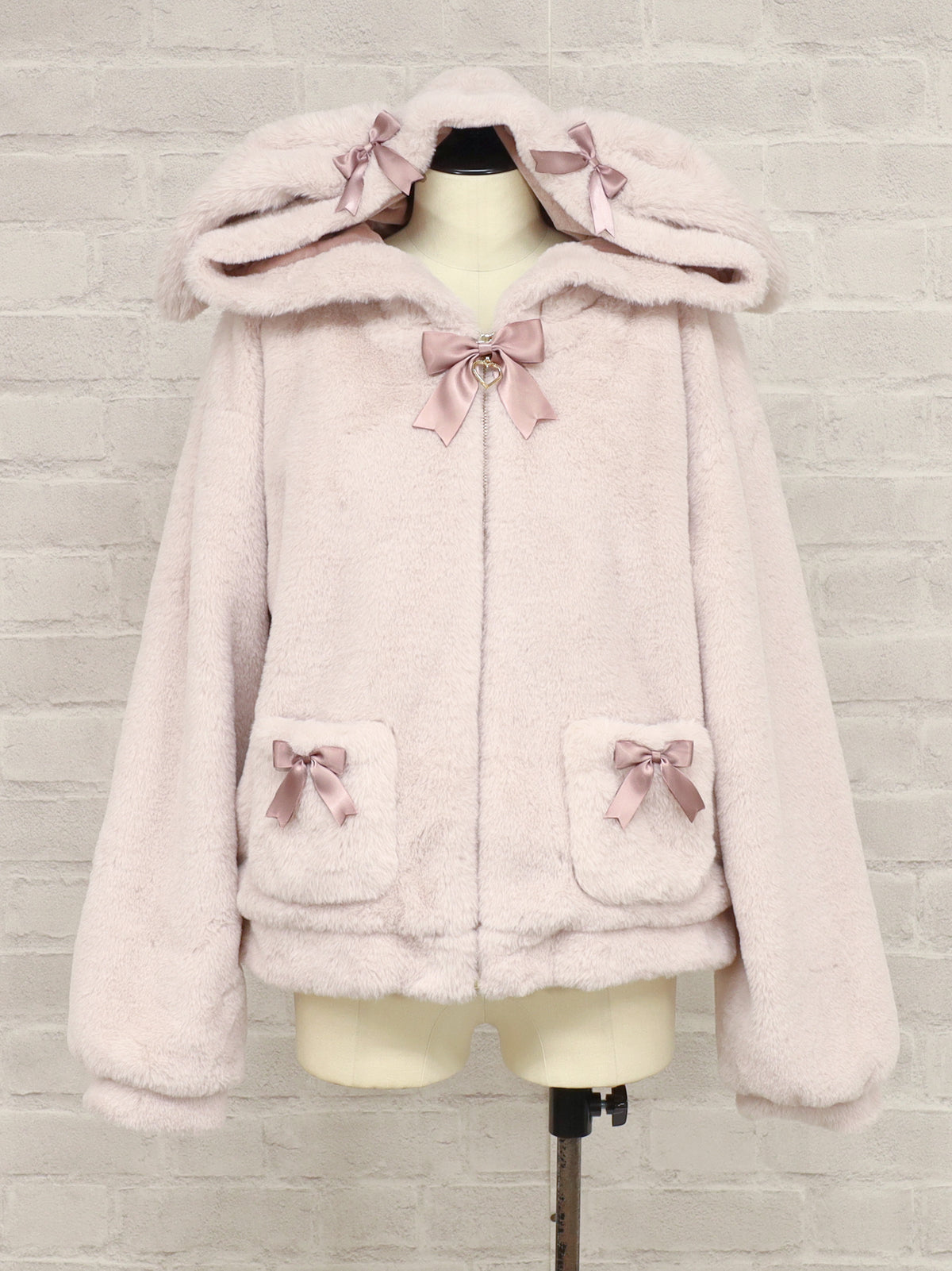 【2Buy10%除外】うさみみファーブルゾン ｜Amavel（アマベル）公式サイト