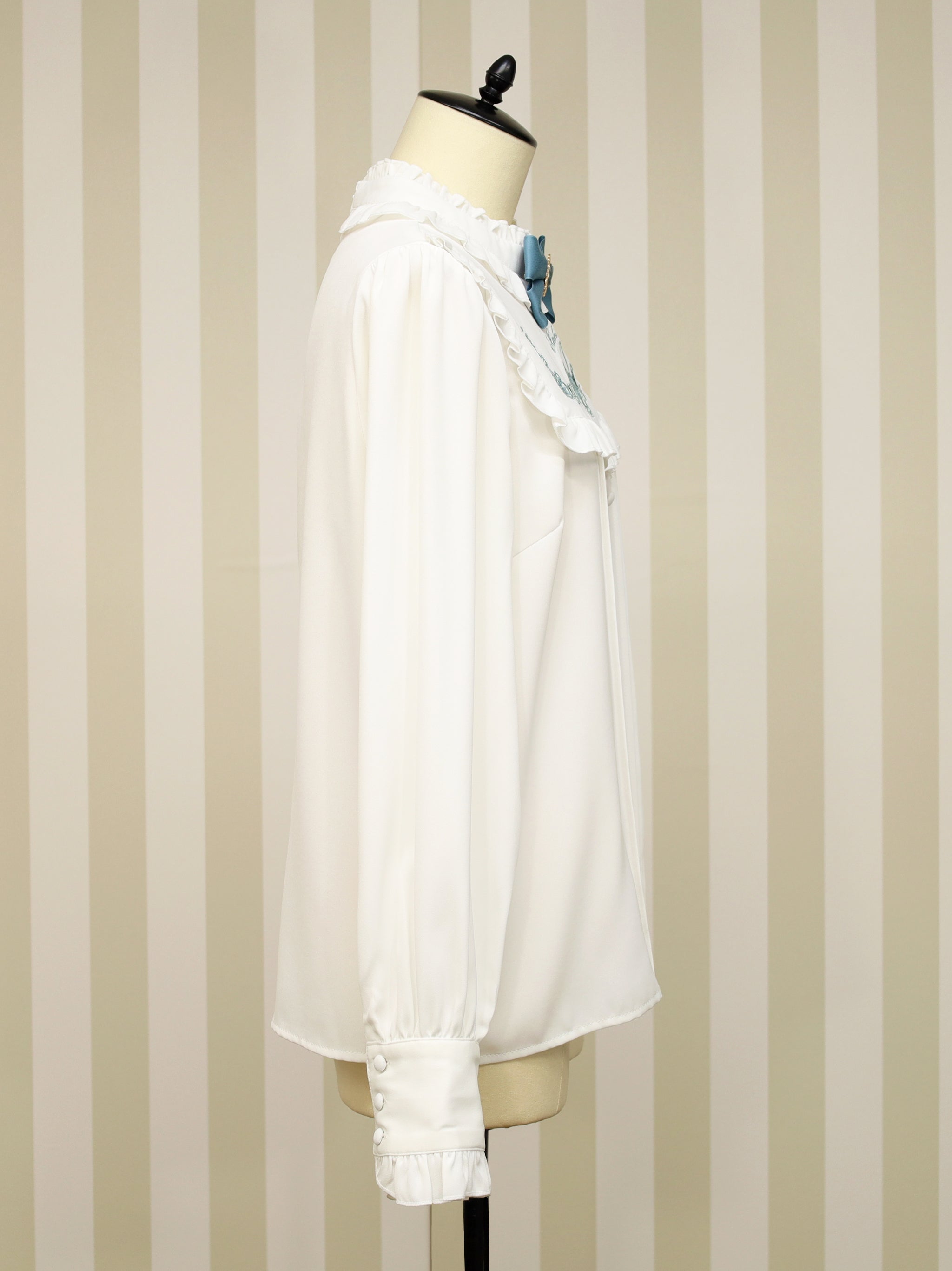 Romantic Märchen フリルブラウス ｜Amavel（アマベル）公式サイト