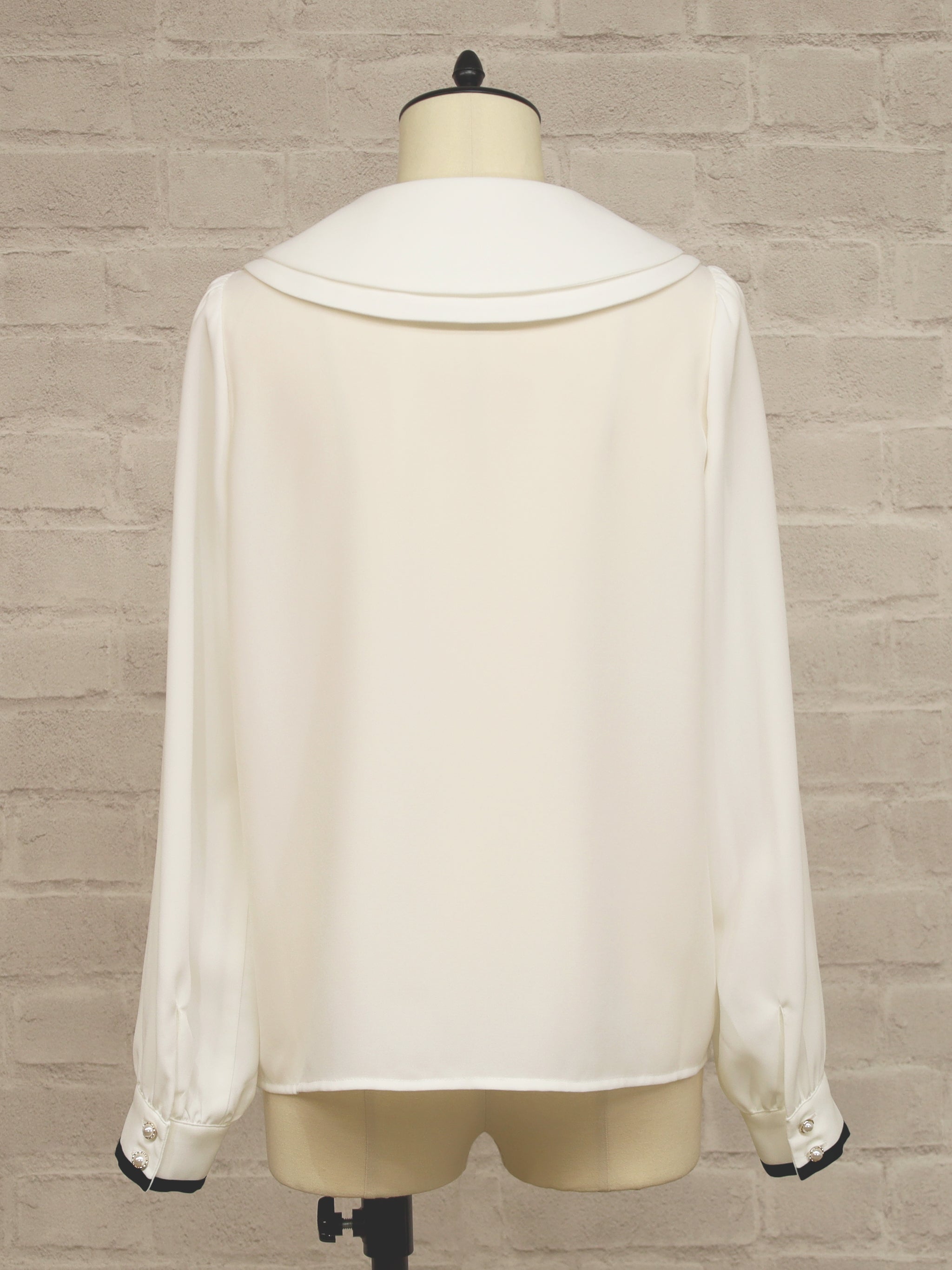 Petite Grâce ダブルカラーブラウス ｜Amavel（アマベル）公式サイト