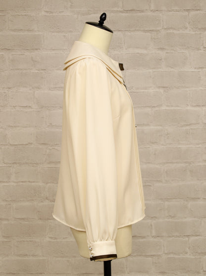 Petite Grâce ダブルカラーブラウス ｜Amavel（アマベル）公式サイト