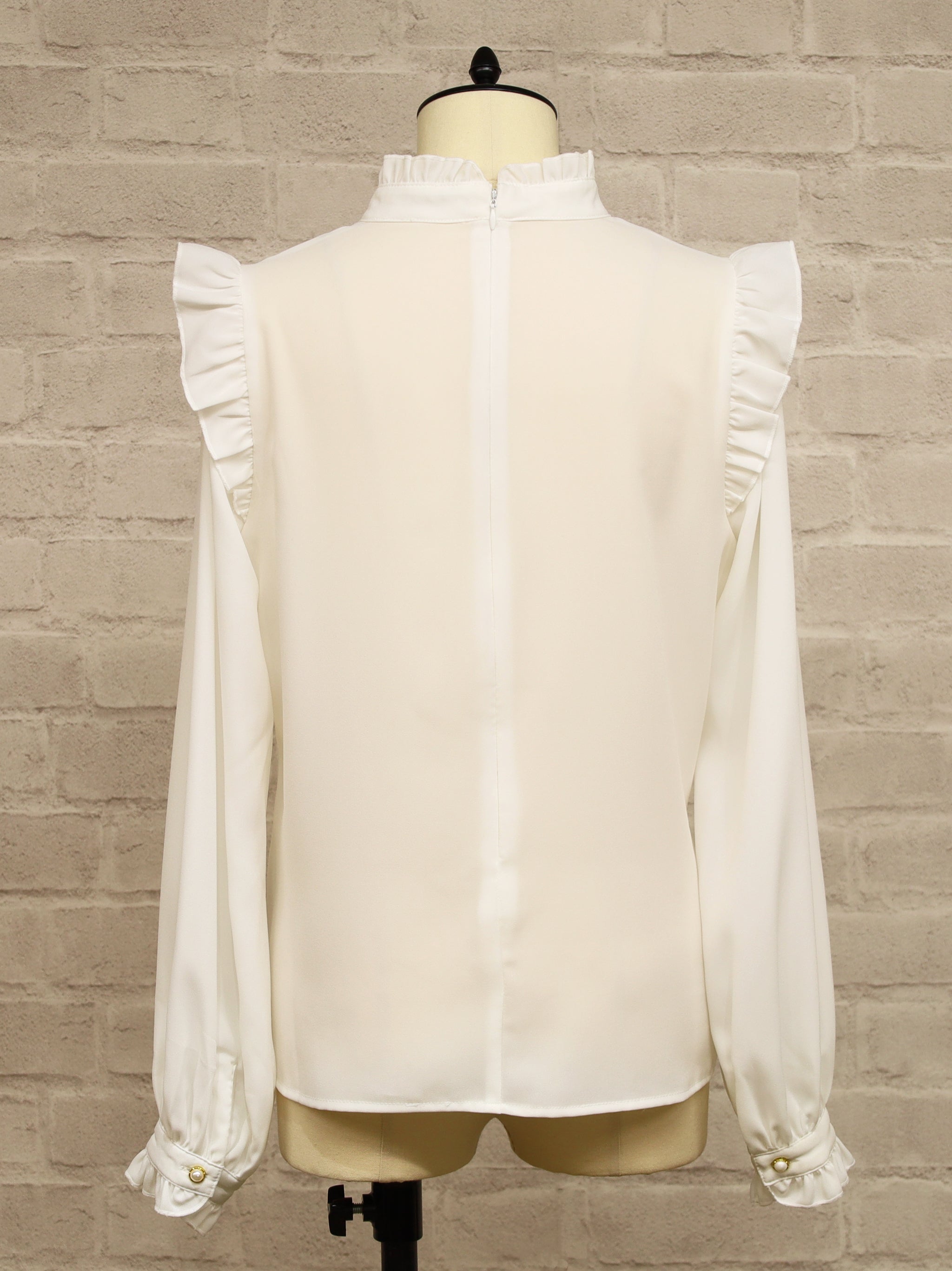 Light Blossom デコルテオープンブラウス ｜Amavel（アマベル）公式サイト