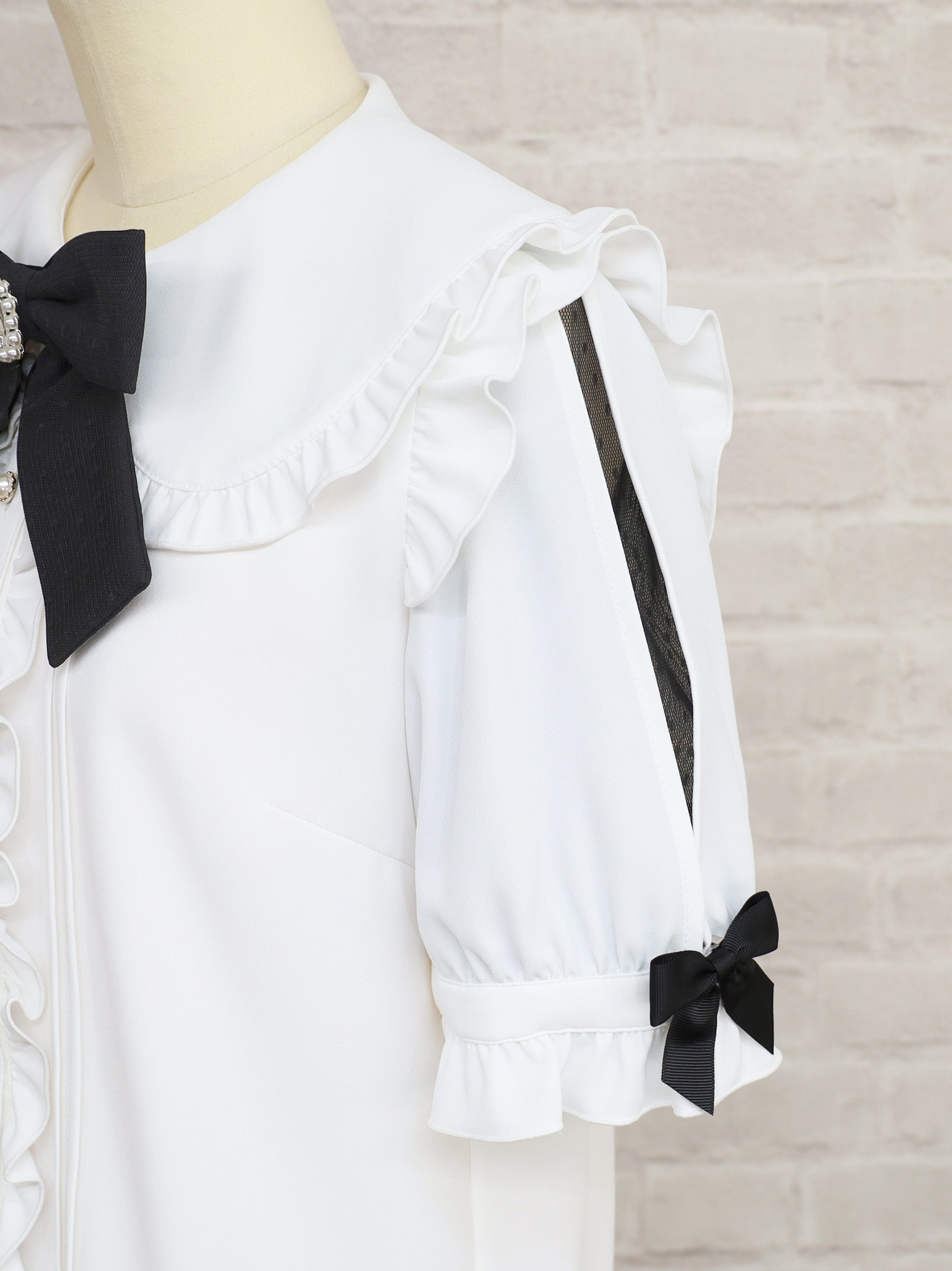 ドットチュールブラウス ｜Amavel（アマベル）公式サイト